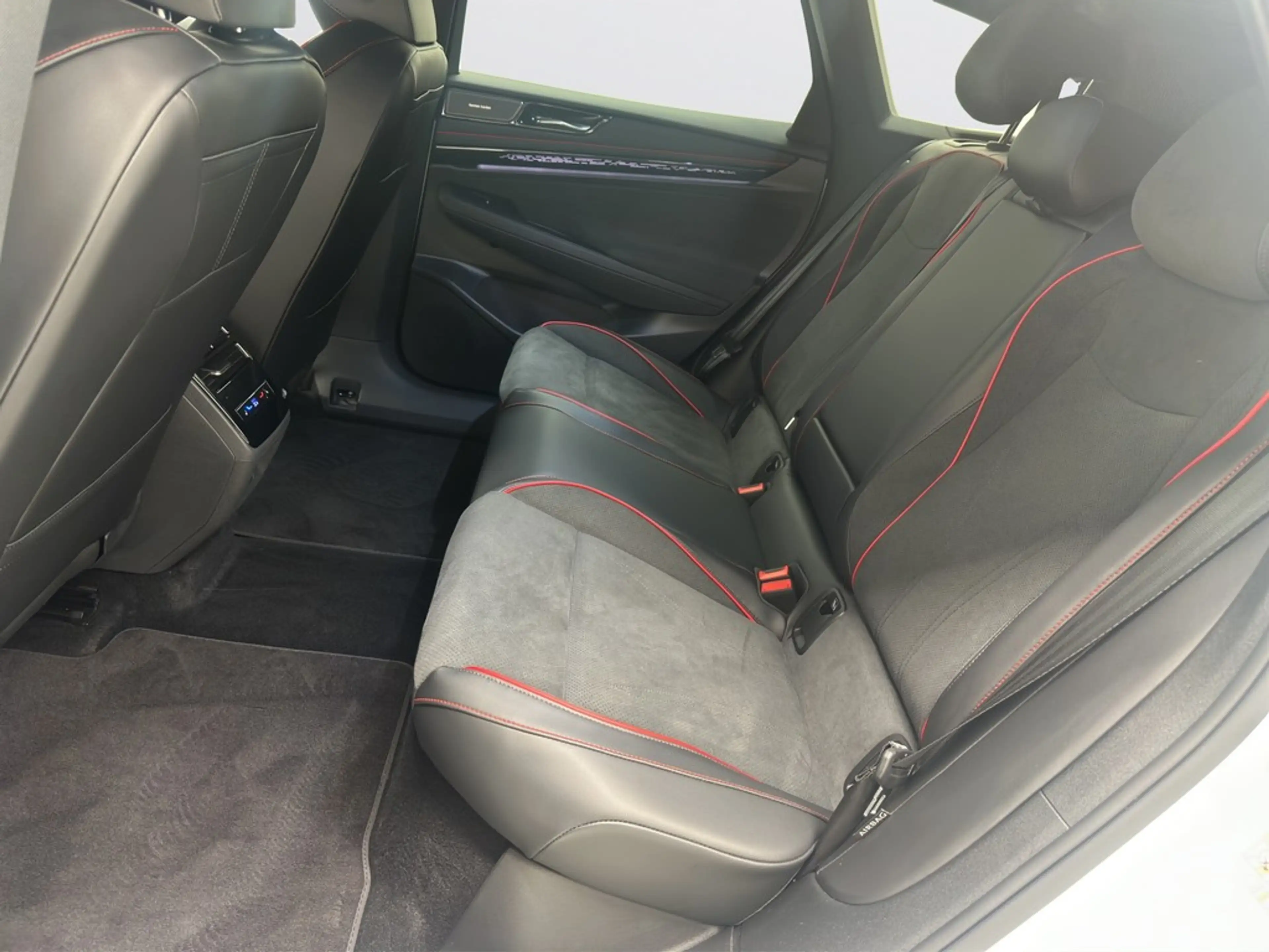 Volkswagen ID.7 GTX Tourer 4MOTION 86 kWh 1-Gang-Automatik — photo 12
