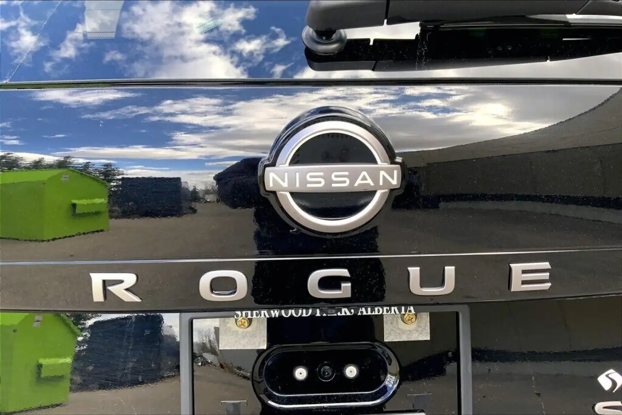 Nissan Rogue снимка Nissan Rogue