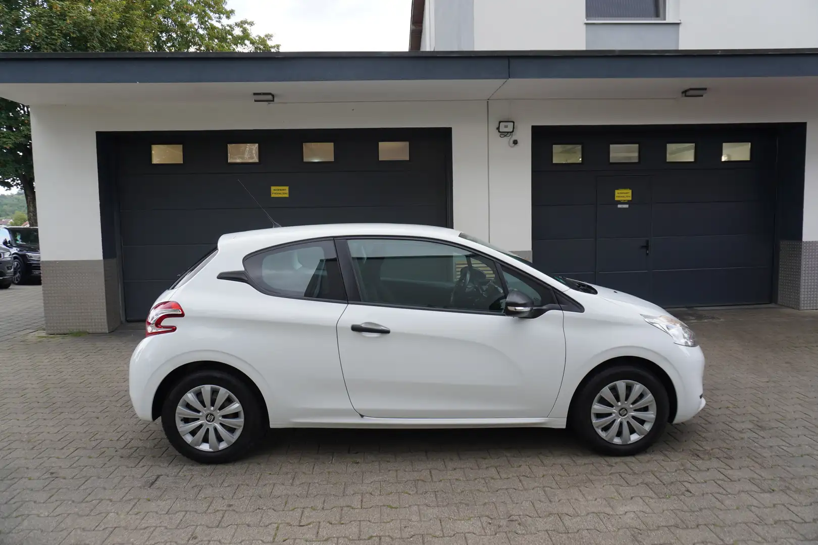 Peugeot 208 Access 1.0VTi Mod:*2013*, KLIMA+TEMPOMAT+ZV+2Hd+ Weiß - 2