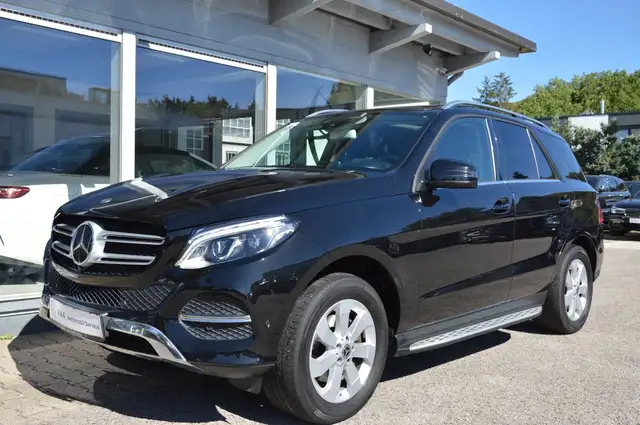 Mercedes-Benz GLE 250 d 4M*PANO*DISTR*360*LED*COMAND*STHZ*AHK