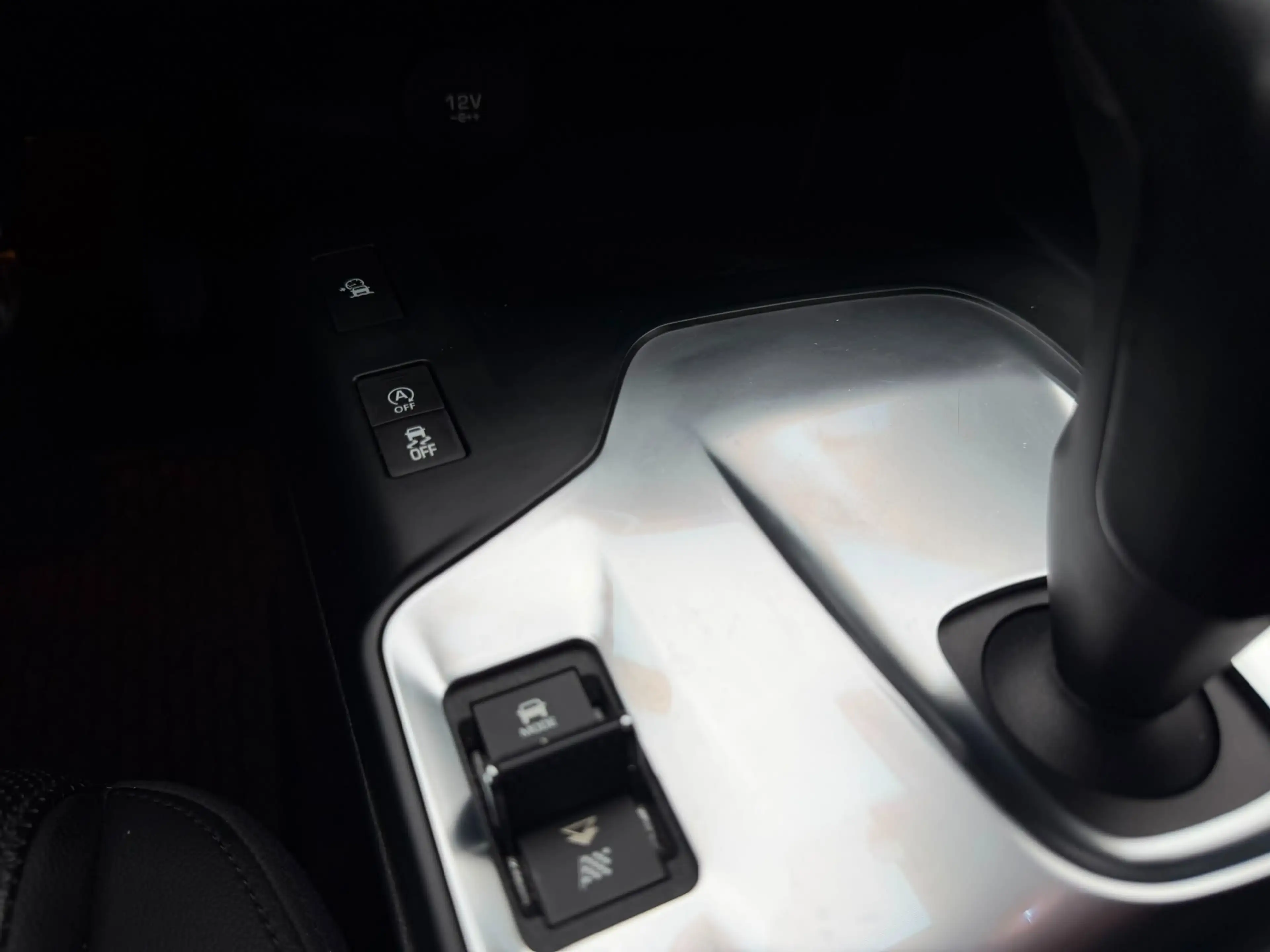 Jaguar E-Pace — photo 13