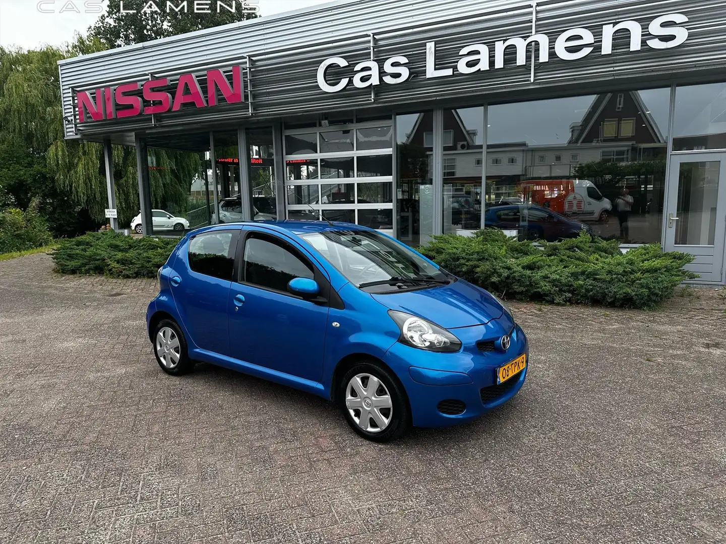 Toyota Aygo 1.0 VVT-i 5D Comfort Blauw - 1