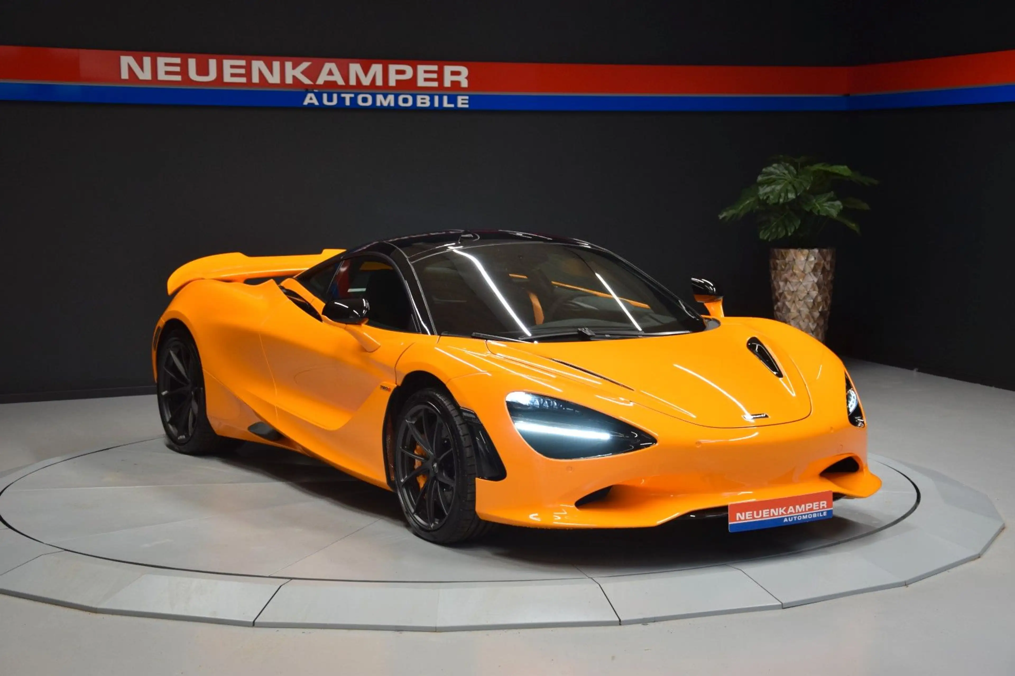 McLaren 750S Black Pack / Lift Schale B&W Aero Kamera — photo 2