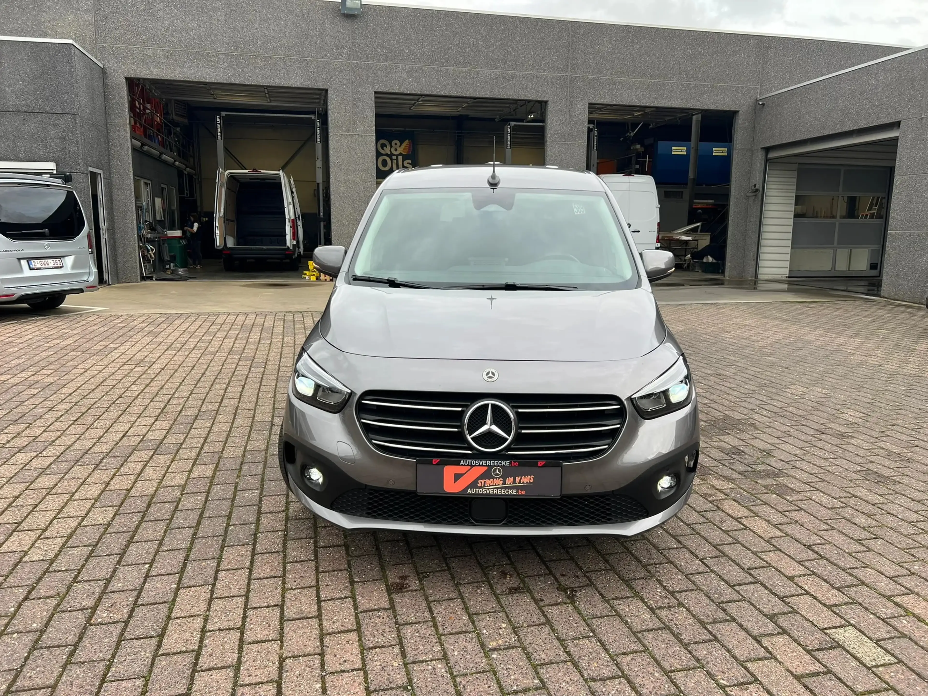 Mercedes-Benz T-Class 180 L2 FWD AUTO (30.500€ex.) — photo 2