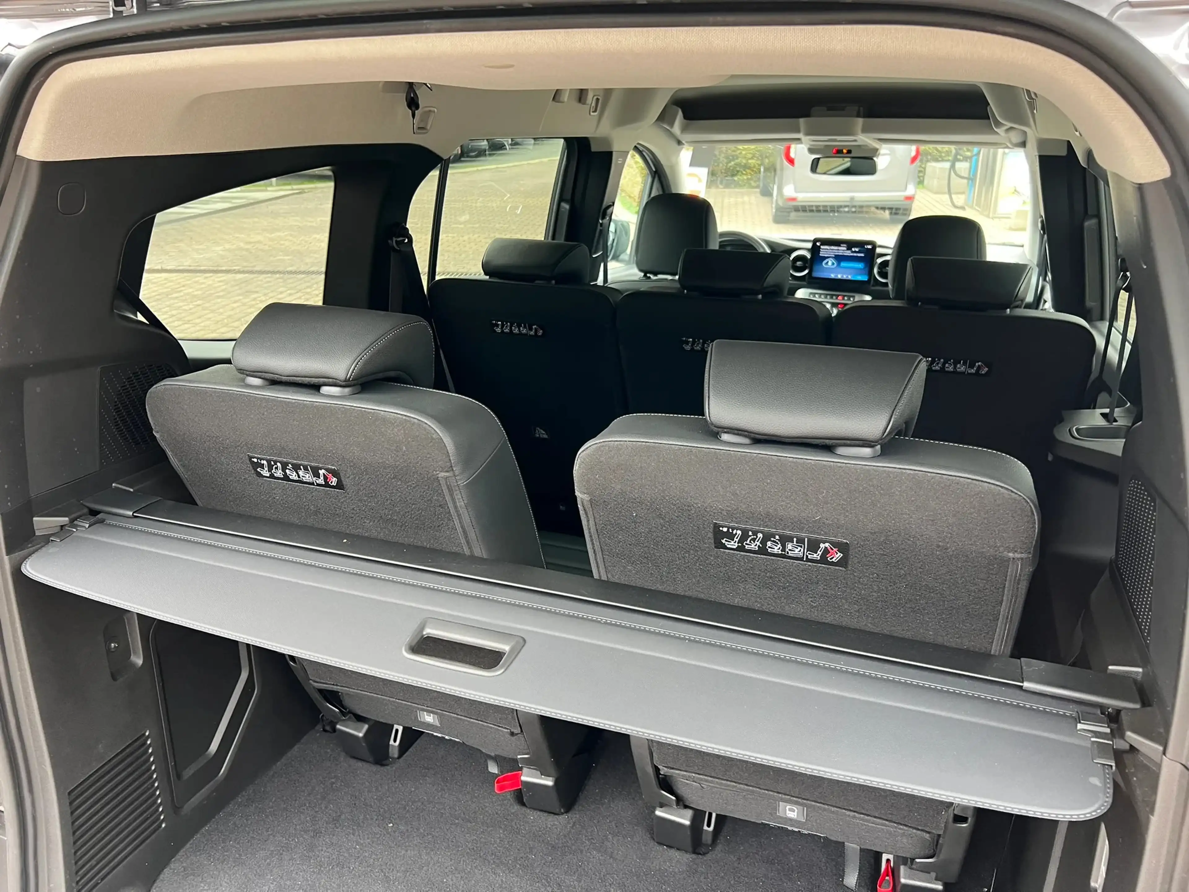 Mercedes-Benz T-Class 180 L2 FWD AUTO (30.500€ex.) — photo 9