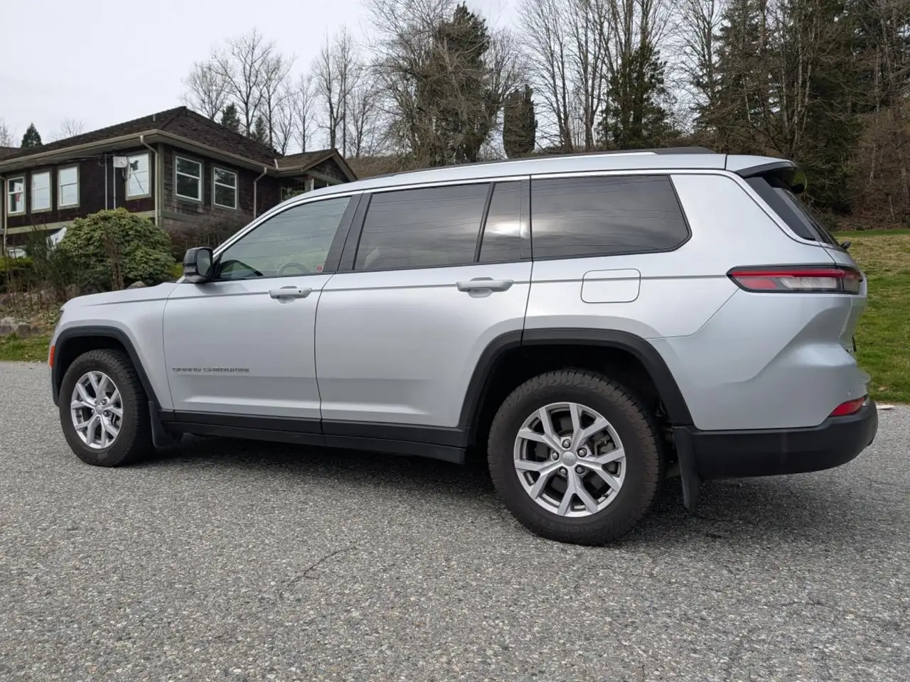 Jeep Grand Cherokee снимка Jeep Grand Cherokee