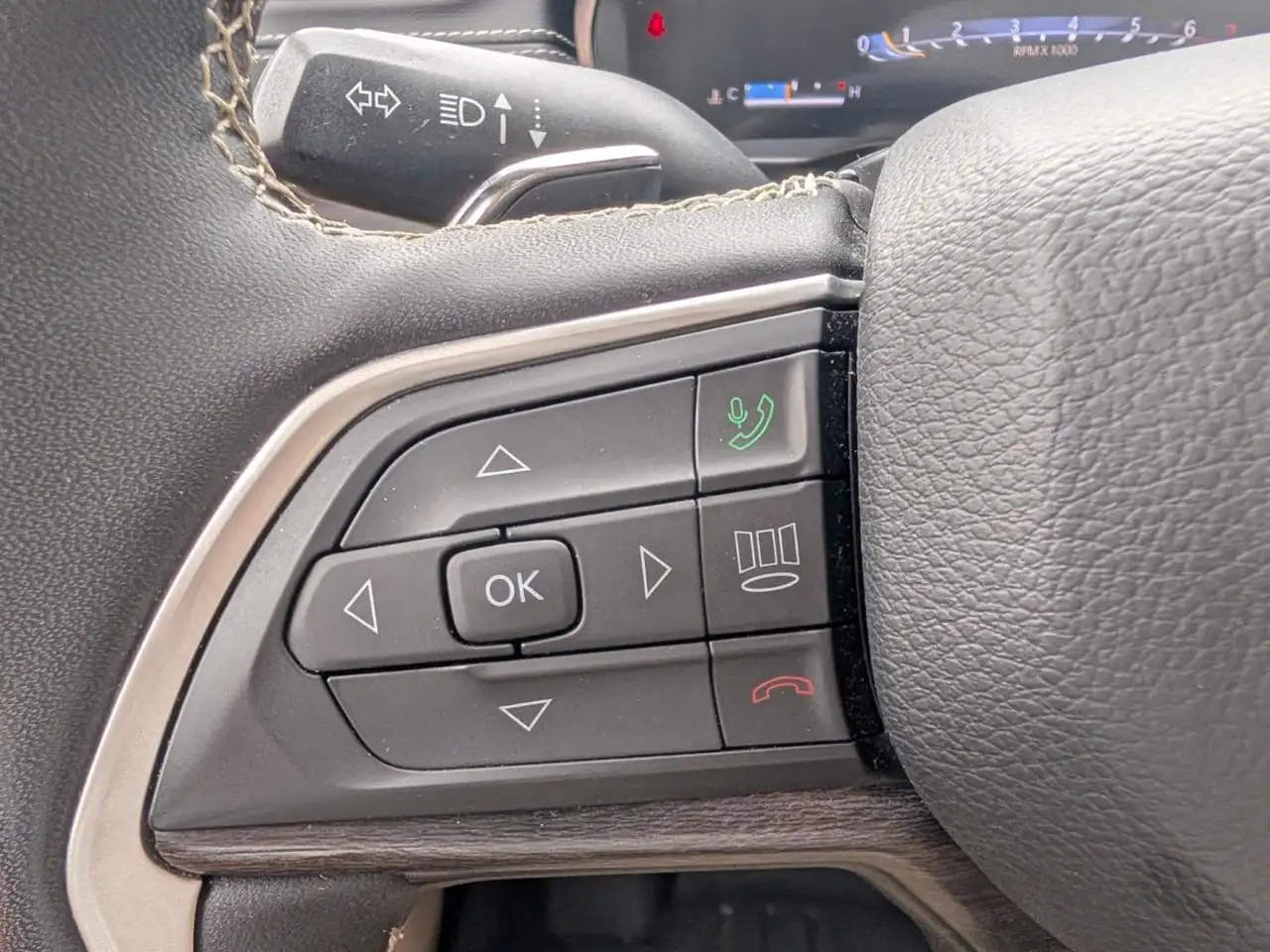Jeep Grand Cherokee снимка Jeep Grand Cherokee