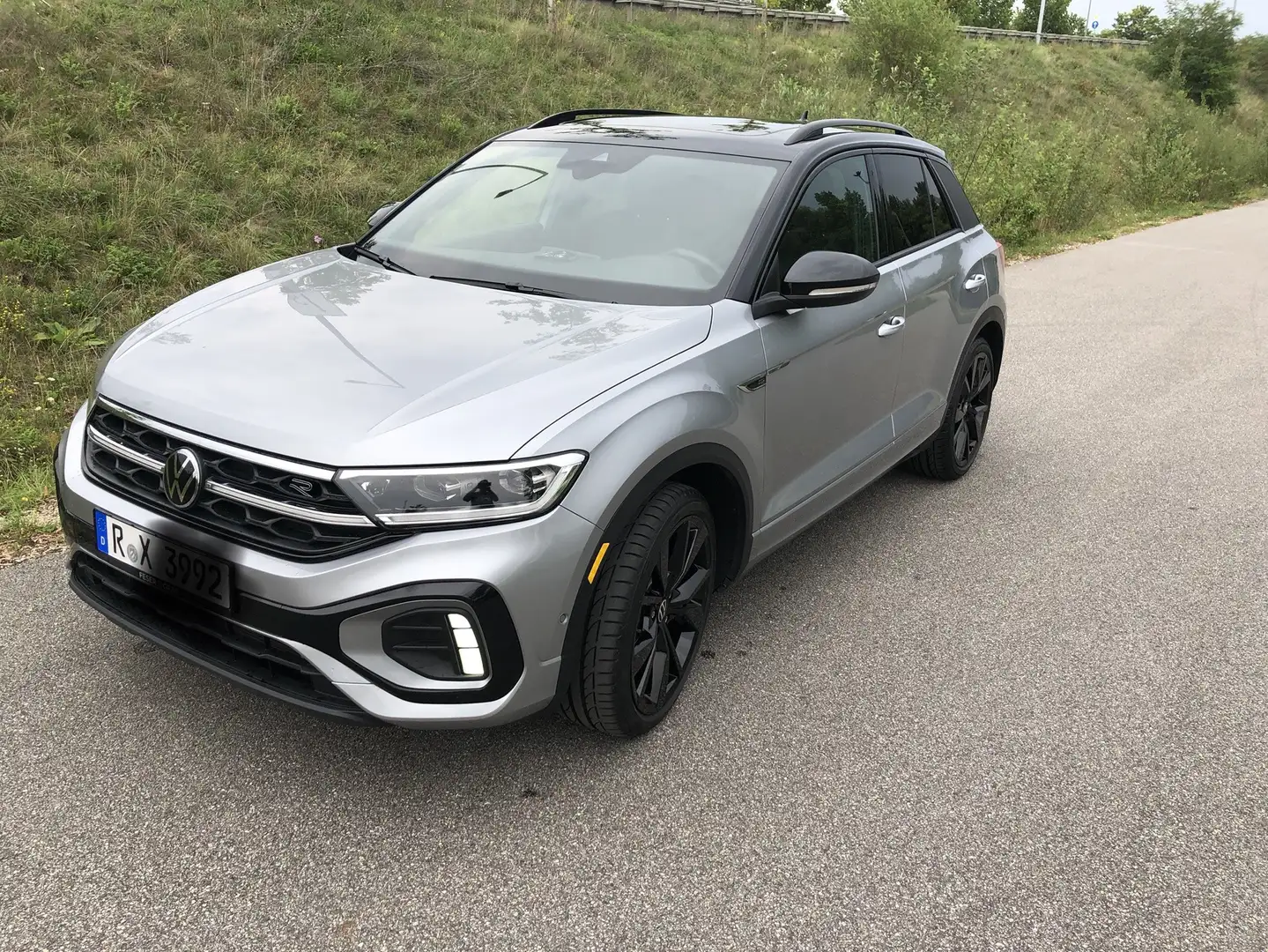 Volkswagen T-Roc 2.0 TSI OPF 4Mo DSG Pano IQ Light Matrix Prins LPG Silber - 1