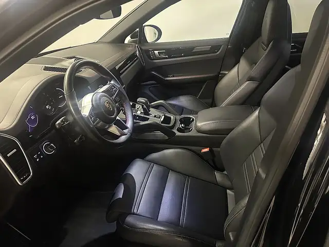 Porsche Cayenne Coupe E-Hybrid, Sport-Design, AGA, Ansicht 12