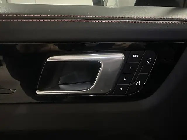 Porsche Cayenne Coupe E-Hybrid, Sport-Design, AGA, Ansicht 30