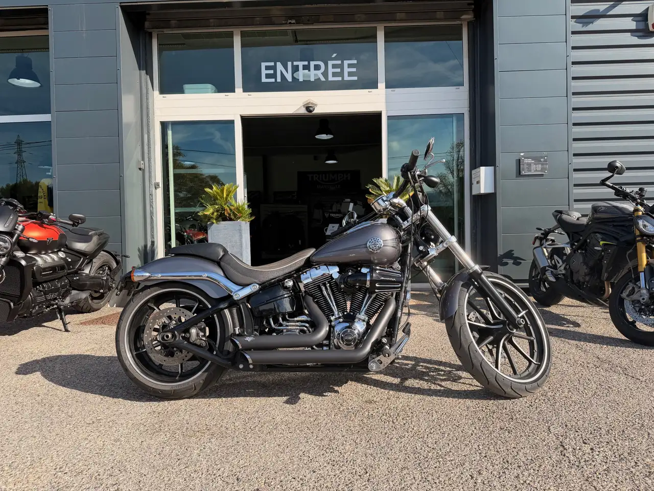 Harley-Davidson Breakout