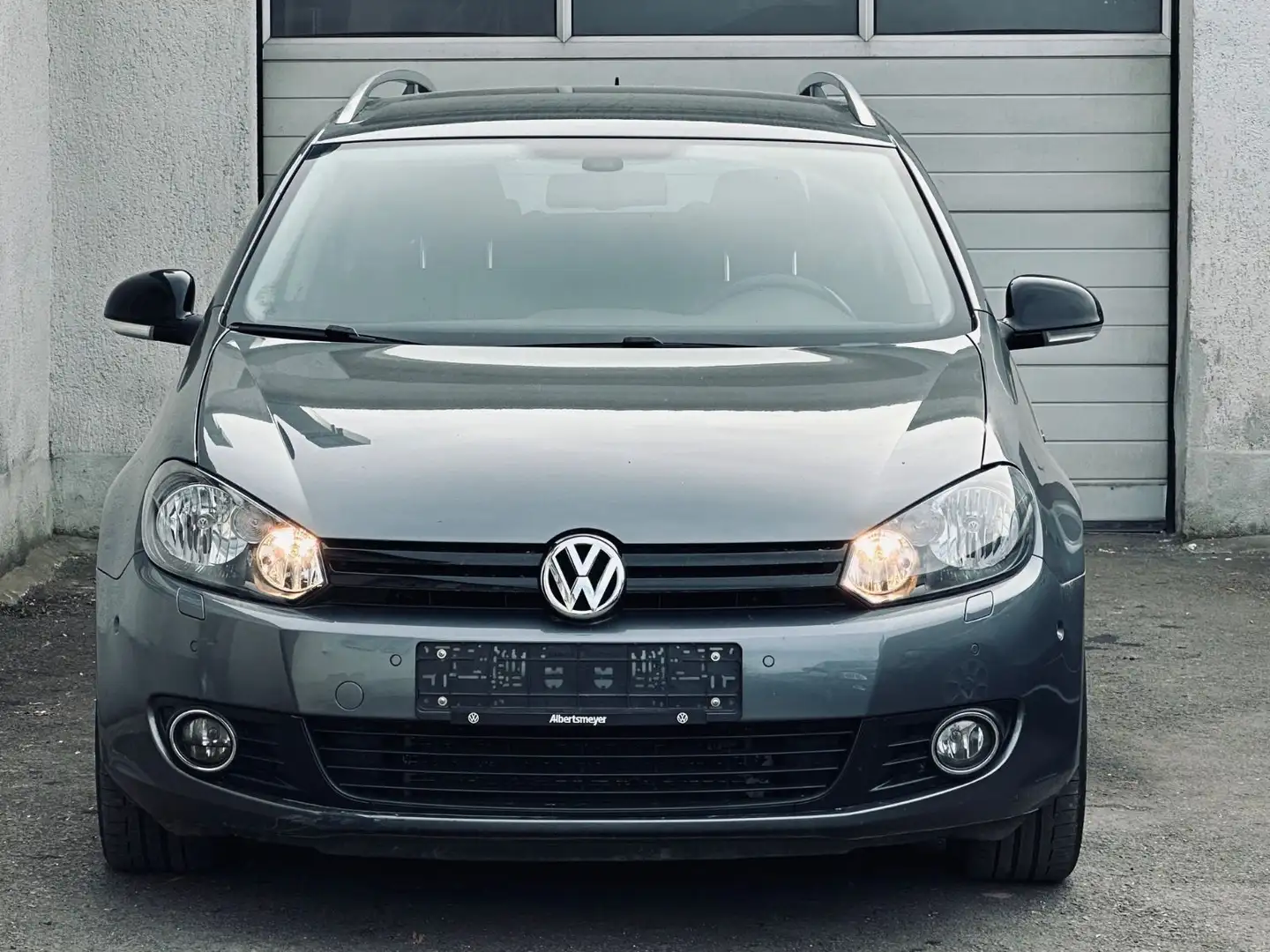 Volkswagen Golf VI 1.4 Variant Match*TEMPOMAT*SHZ*PDC*KLIMA Grau - 2