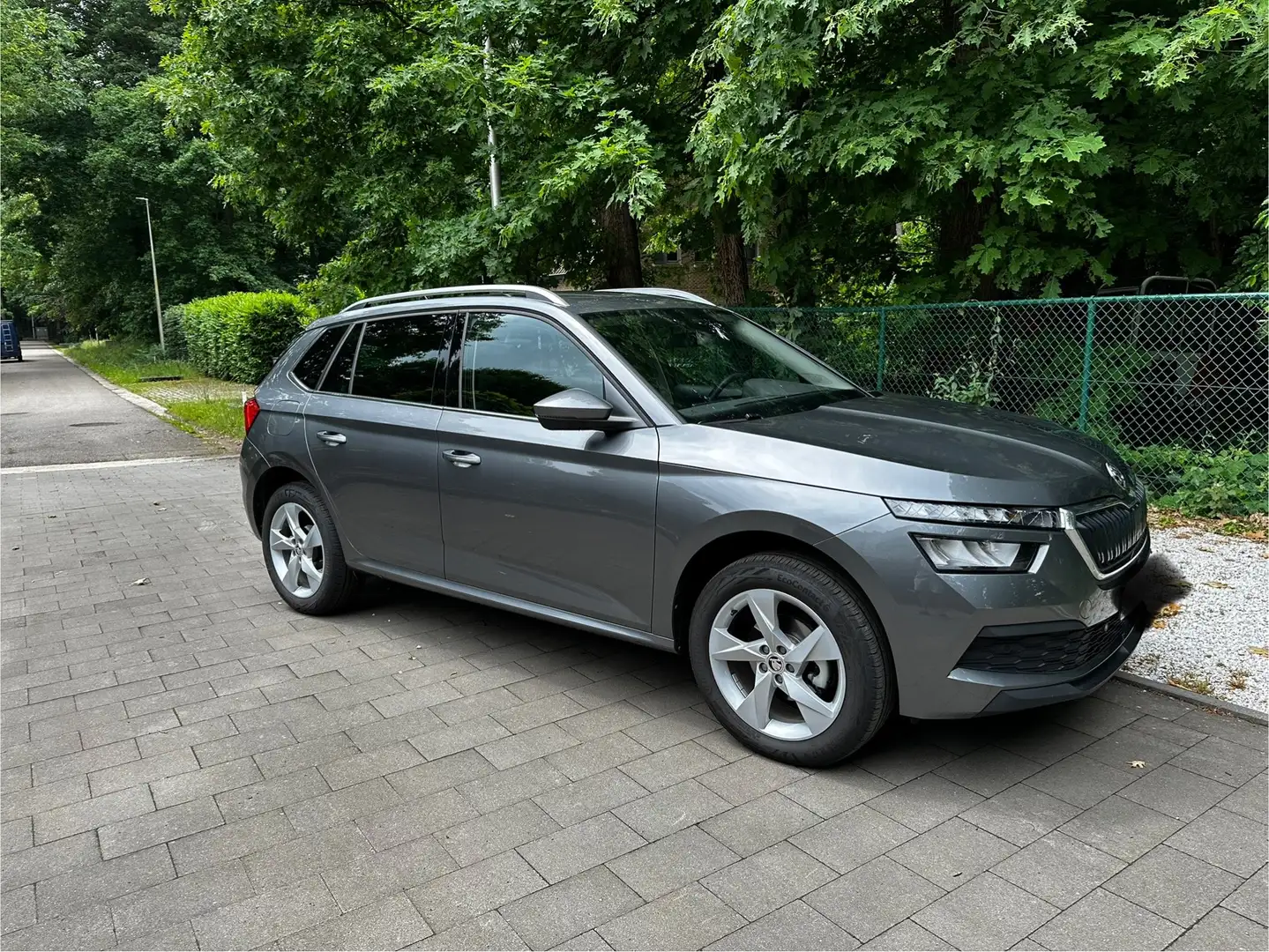 Skoda Kamiq Kamiq 1.0 TSI DSG Clever Gris - 2
