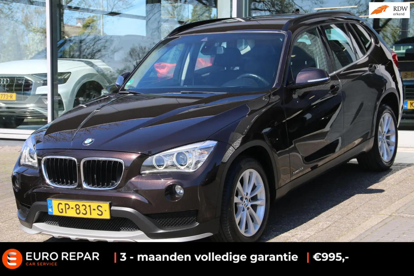 BMW X1 SDrive20i Executive LEDER AUUTOMAAT TREKHAAK! Bruin - 1