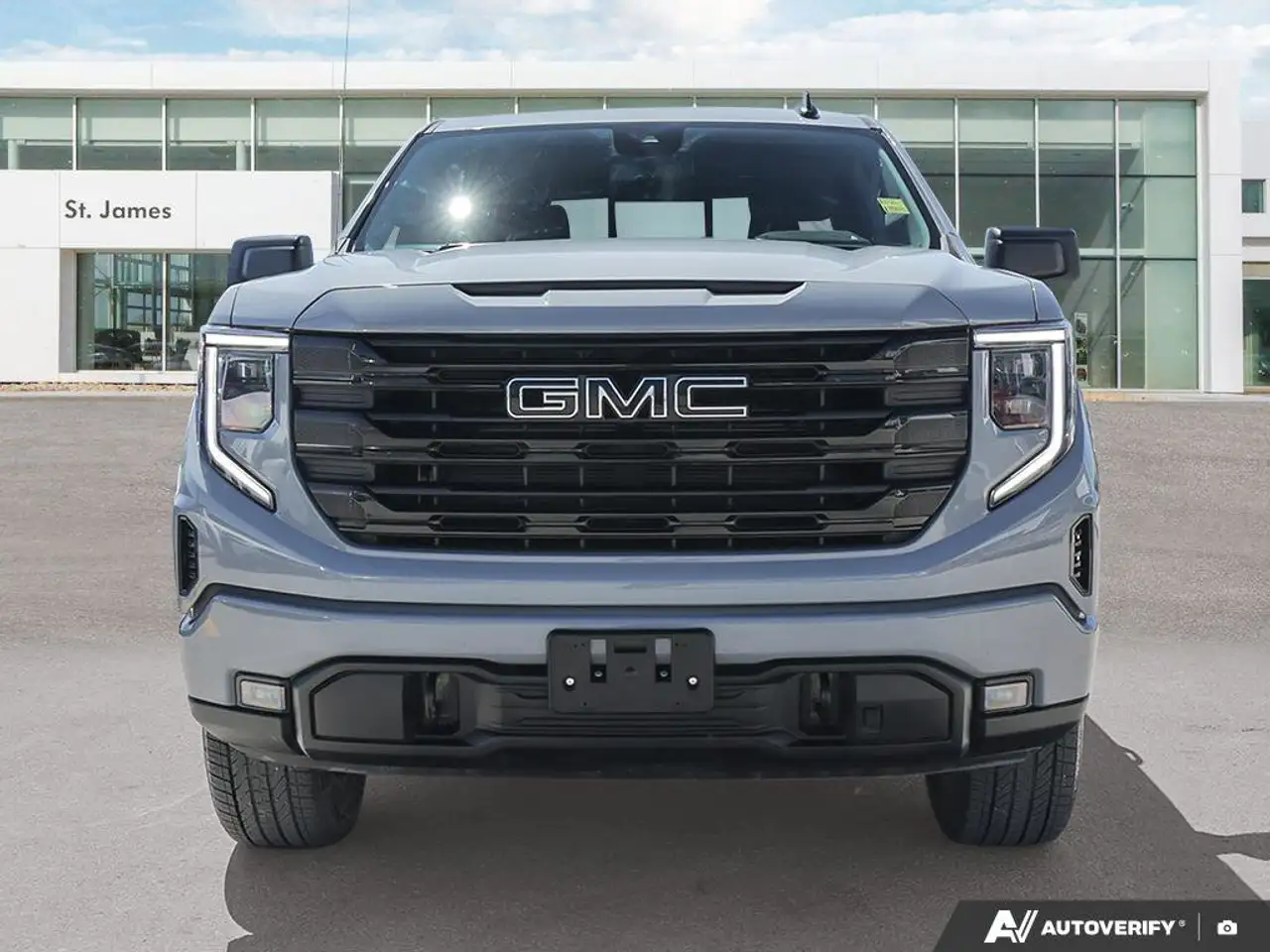 GMC Sierra 1500 снимка GMC Sierra 1500