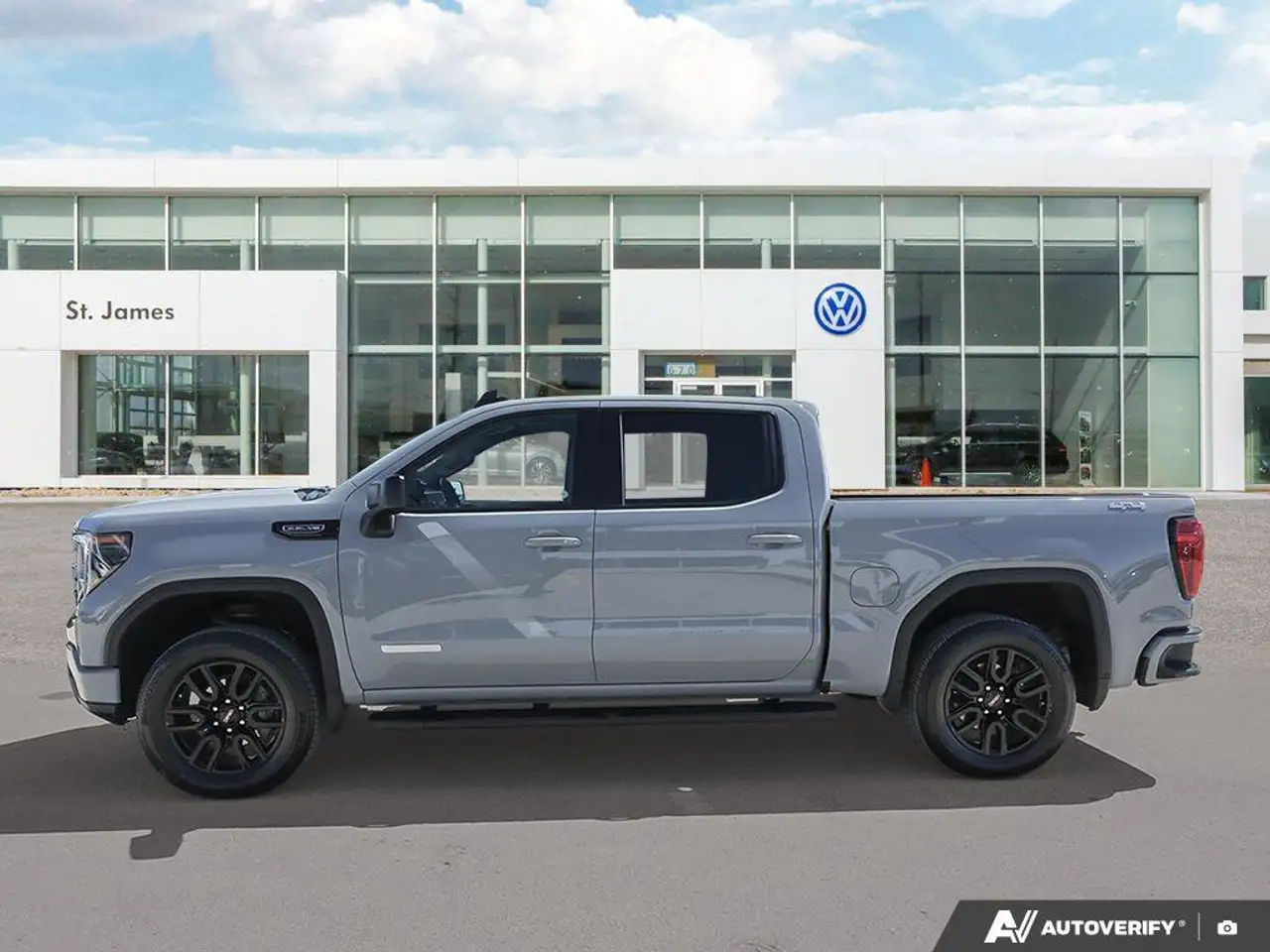 GMC Sierra 1500 снимка GMC Sierra 1500