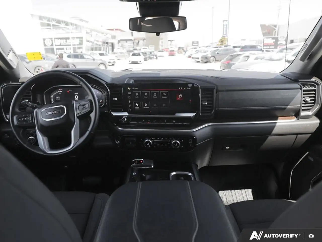 GMC Sierra 1500 снимка GMC Sierra 1500