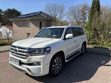 Toyota Land Cruiser 200 V8 Diesel Executive