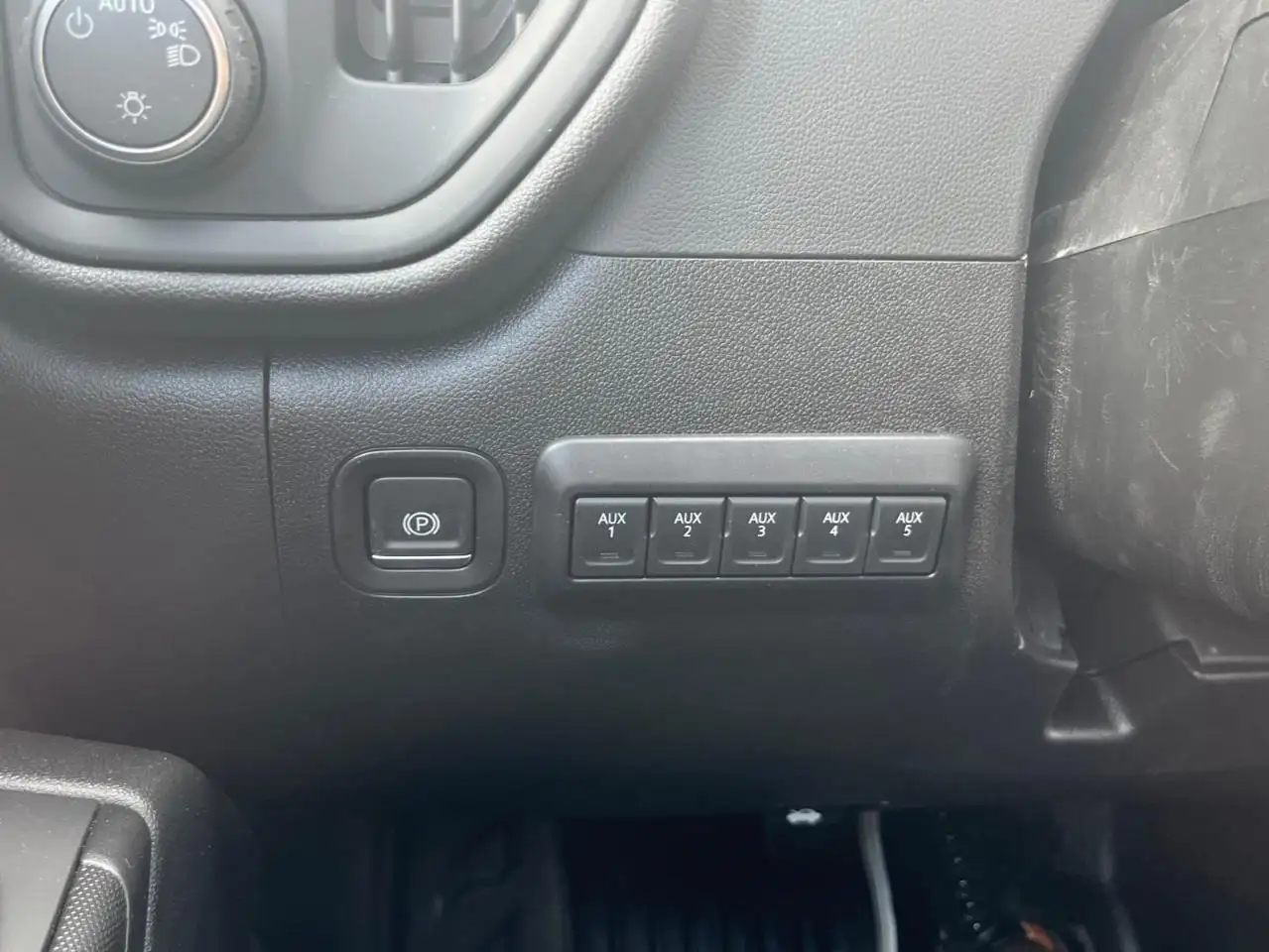 Chevrolet Silverado 3500 photo Chevrolet Silverado 3500