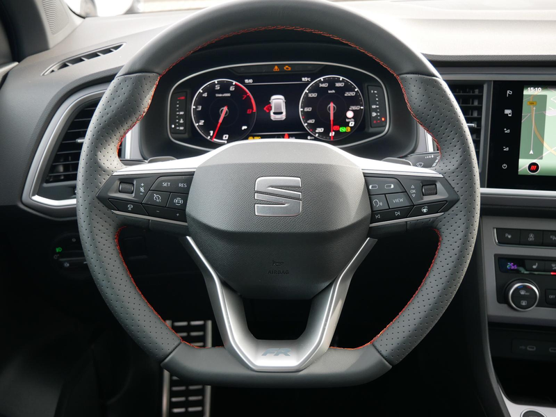 SEAT Ateca 1.5 TSI DSG FR 360°+TOTWINKEL+ACC+ALCANTAR — photo 14