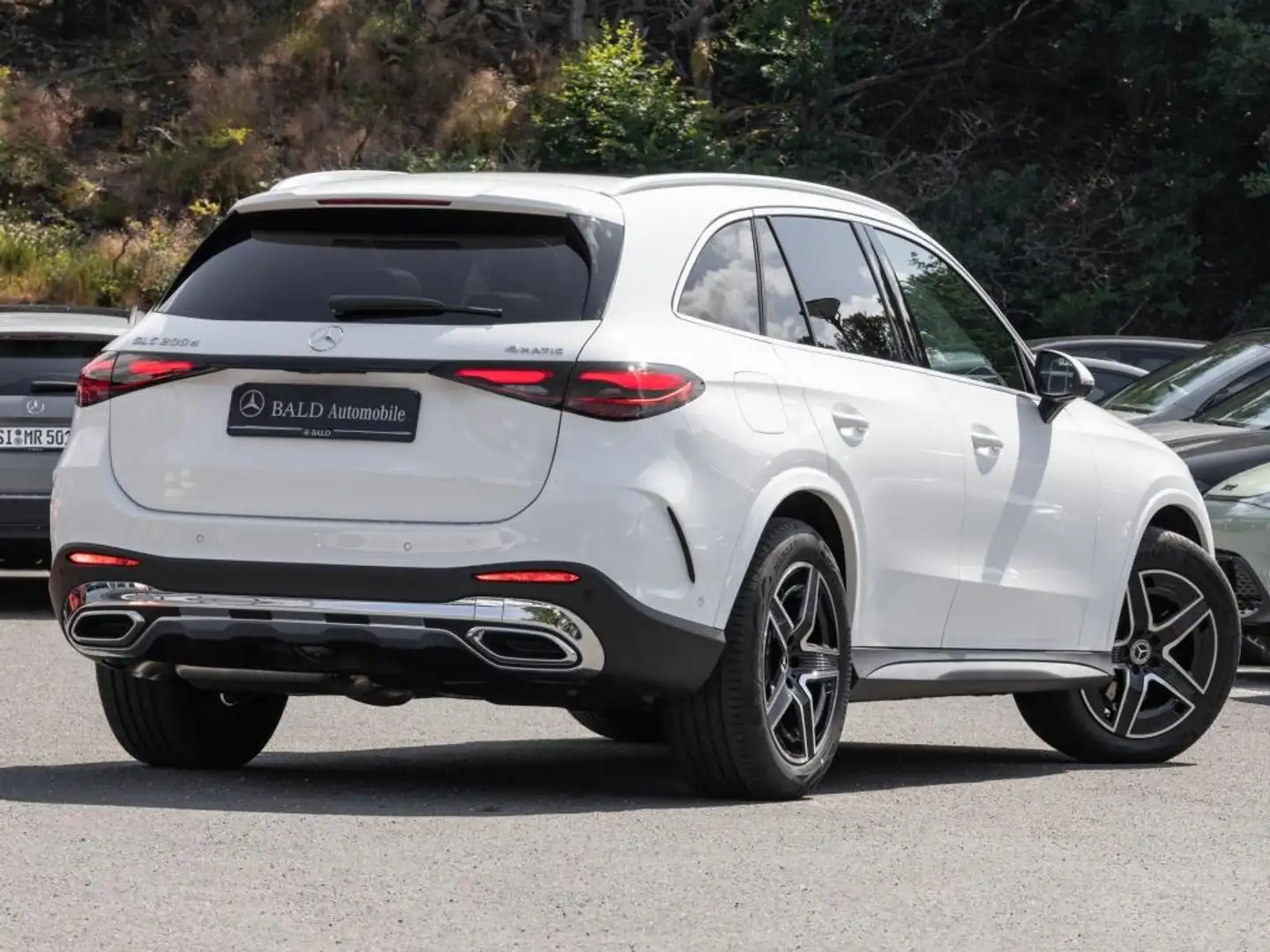 Mercedes-Benz GLC 200 d 4M AMG/LED/Pano/AHK/360/Memo/Totw/Easy Weiß - 2