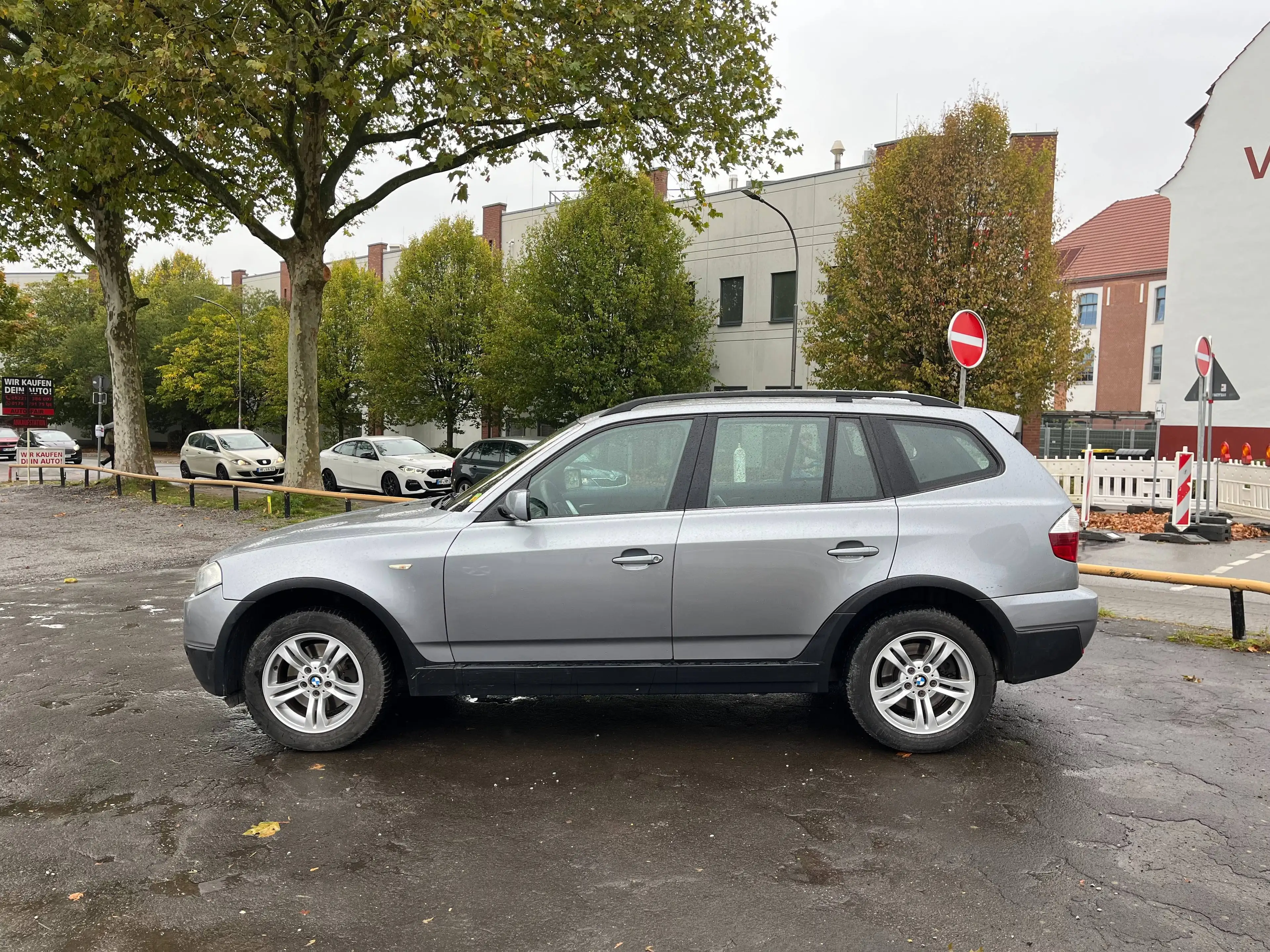 BMW X3 *TEMPOMAT*KLIMATRONIC*AHK*PDC*TÜV/AU*10/2028* — photo 3