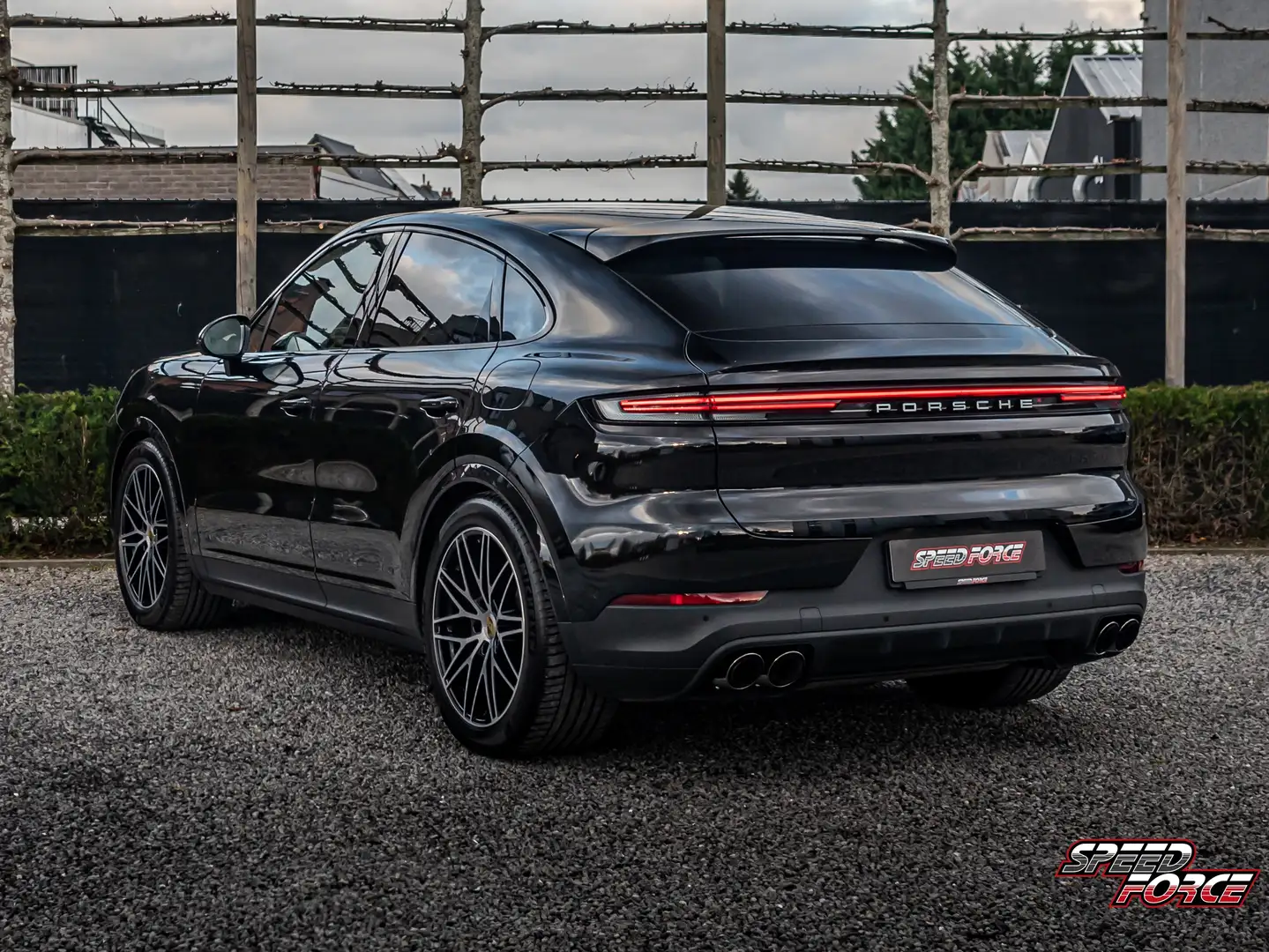 Porsche Cayenne E-Hybrid Coupé | 21"| HUD | BOSE | Trekhaak Noir - 2
