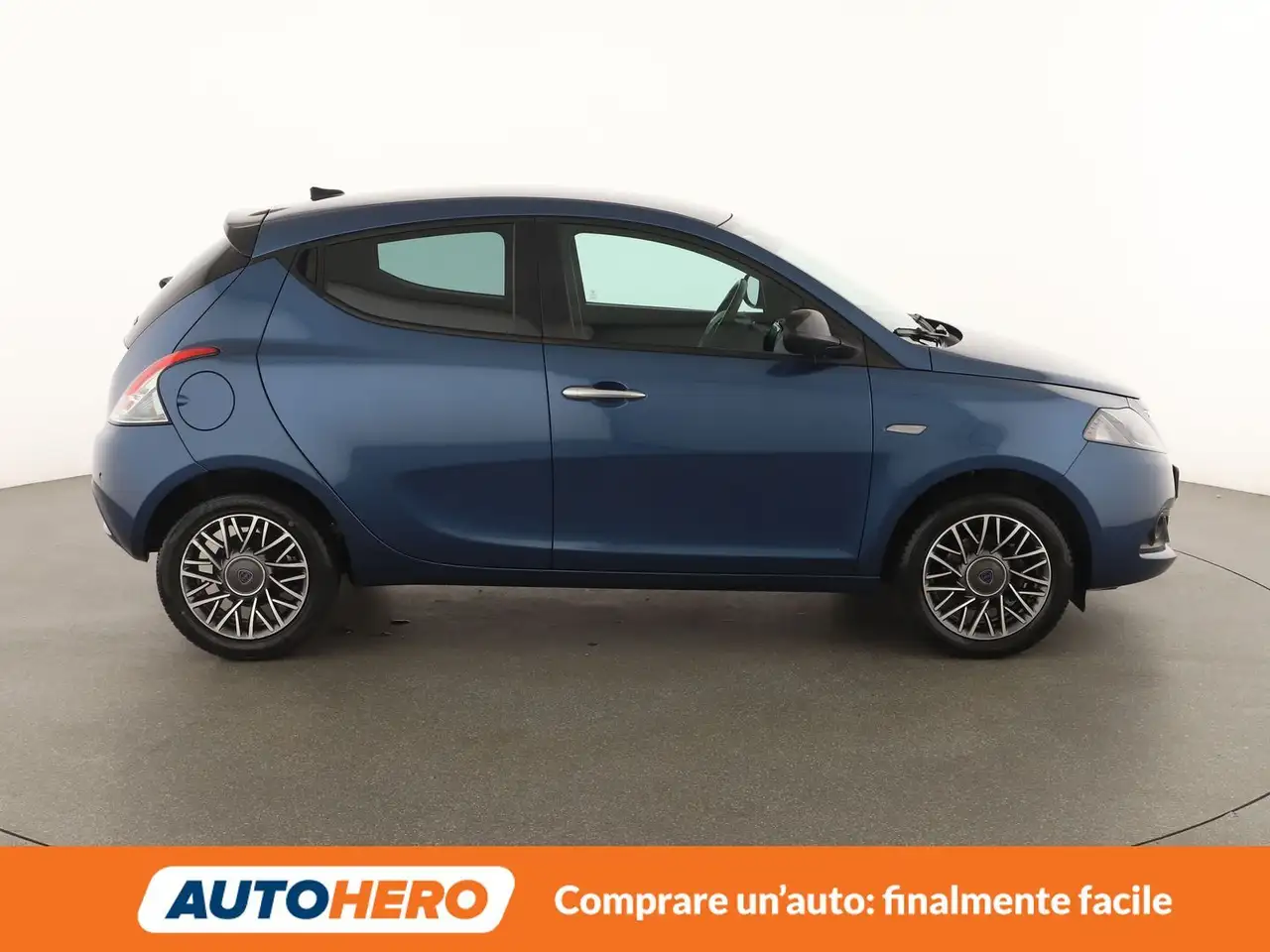 Lancia Ypsilon 2023 — фото 7