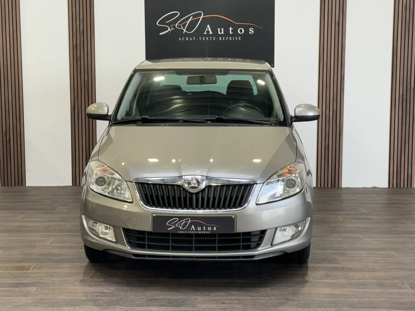 Skoda Fabia 1.2 TSI * BOITE AUTOMATIQUE * 1ER PROPRIETAIRE * Grijs - 2