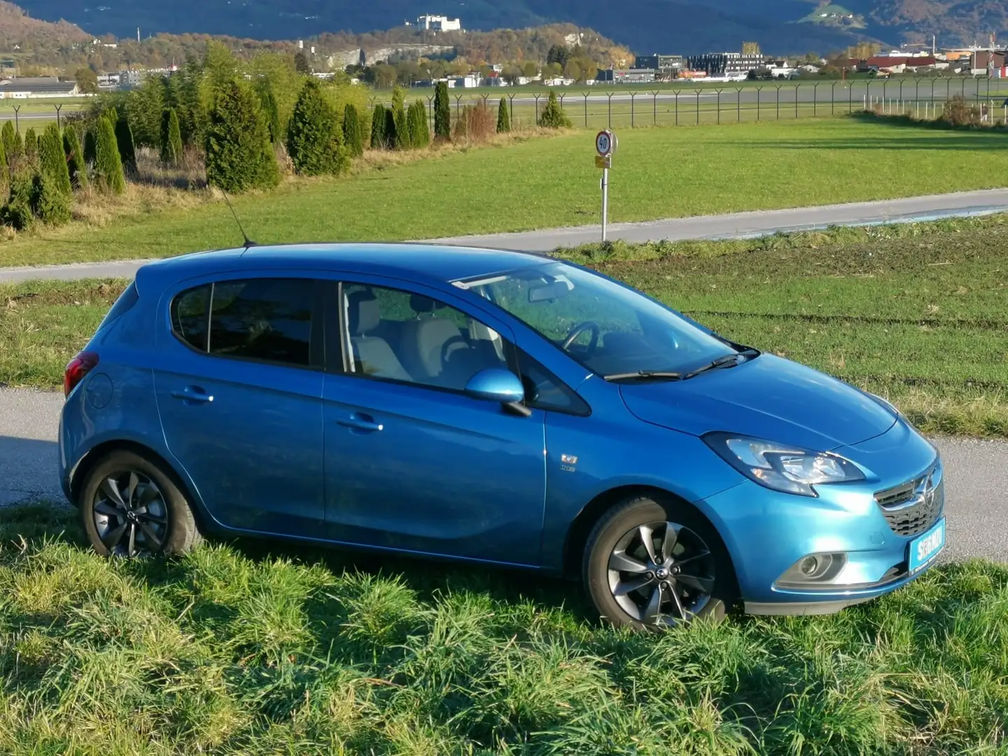 Opel Corsa 1,4 - Neuwertig, sehr gute Ausstattung. Blau - 1