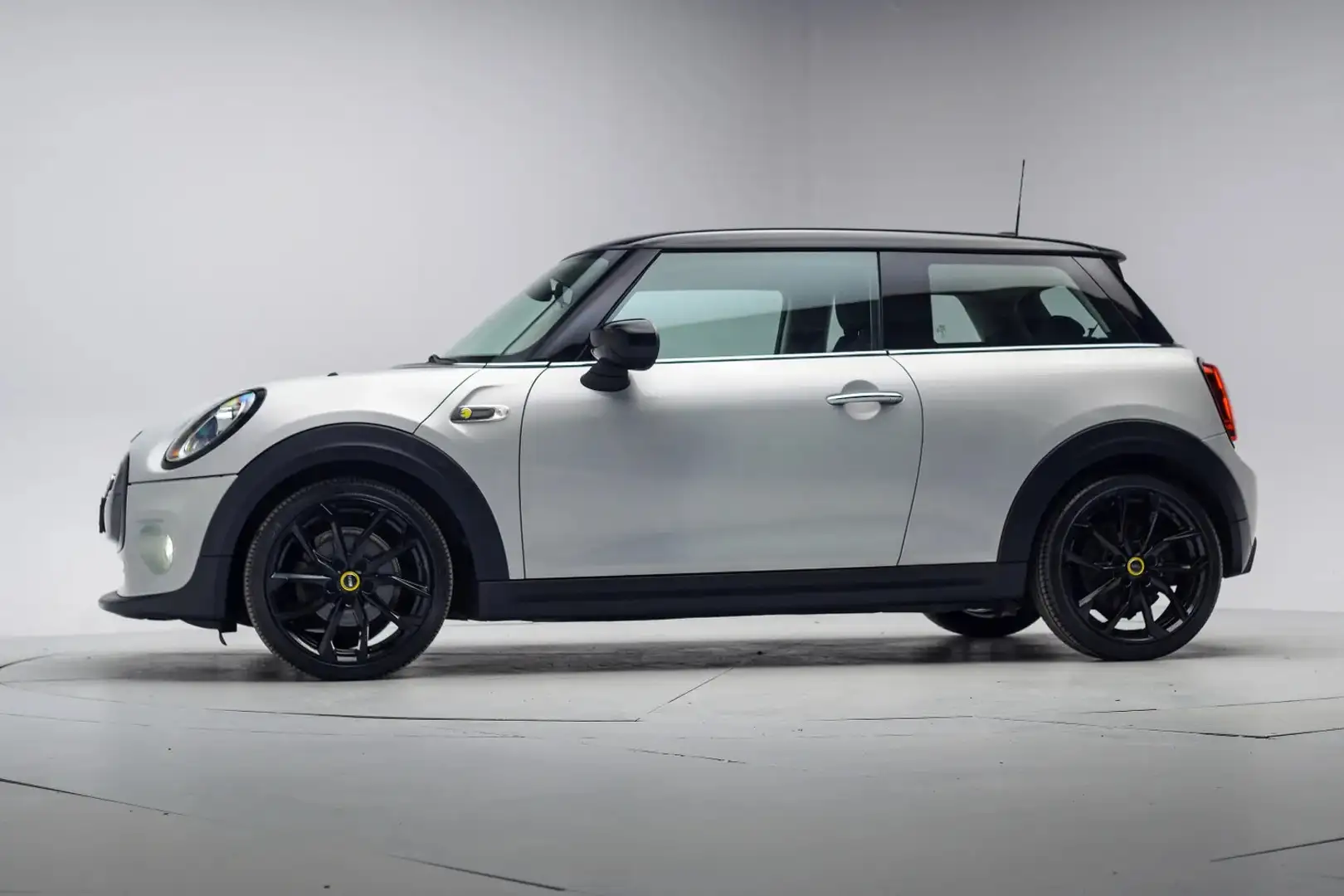 MINI Mini Electric Basic 33 kWh 3 fase [ LED Navi Sport Blanc - 2