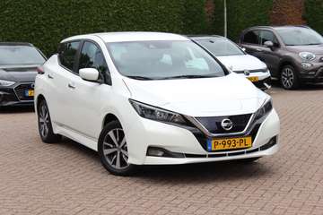 Acenta 40 kWh / SoH 87,7% / Camera / CarPlay / 16'