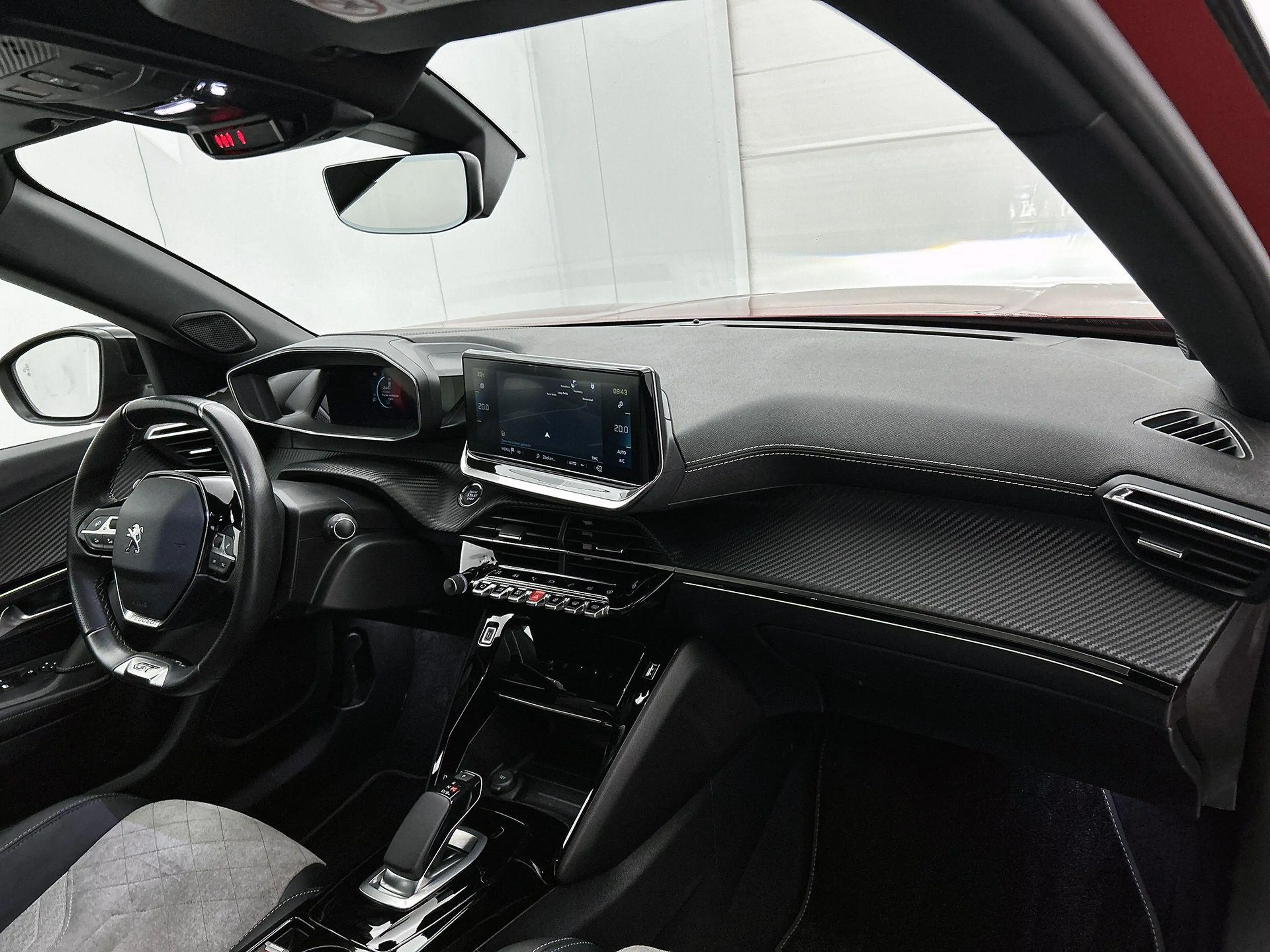 Peugeot e-2008 EV 136pk GT Pack 50 kWh Automaat | Schuif-/kanteld — photo 12