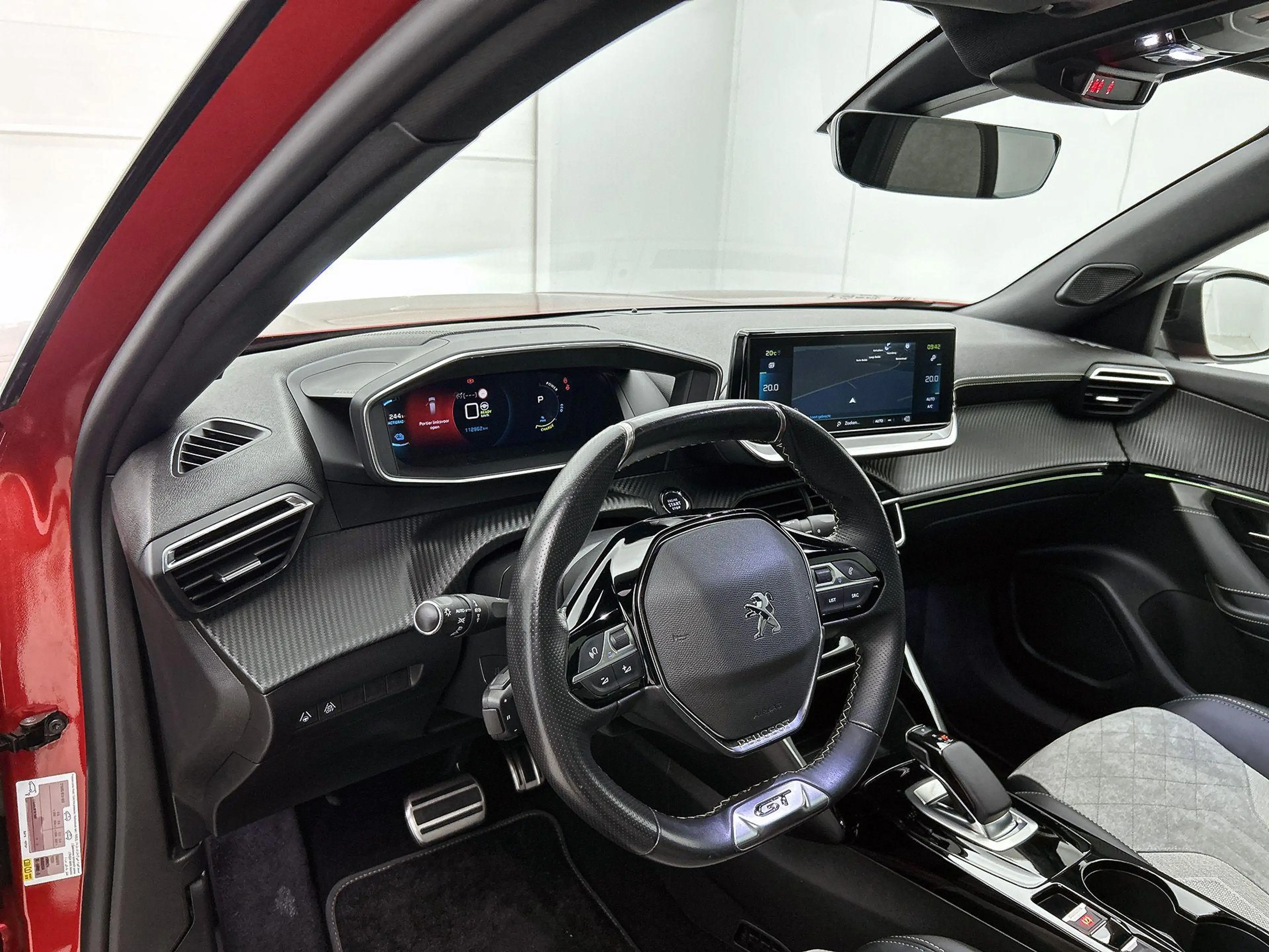 Peugeot e-2008 EV 136pk GT Pack 50 kWh Automaat | Schuif-/kanteld — photo 10