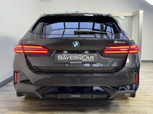 BMW M view 5