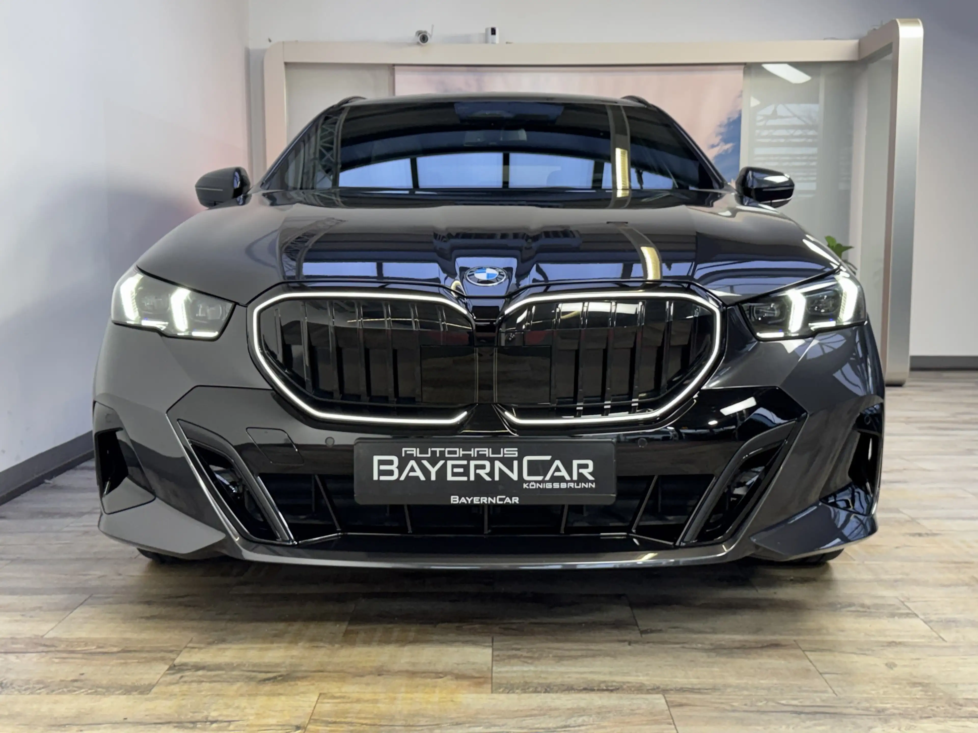 BMW 540 xDr. To. M Sport Pro Pano ACC 20Zoll B&W — photo 2