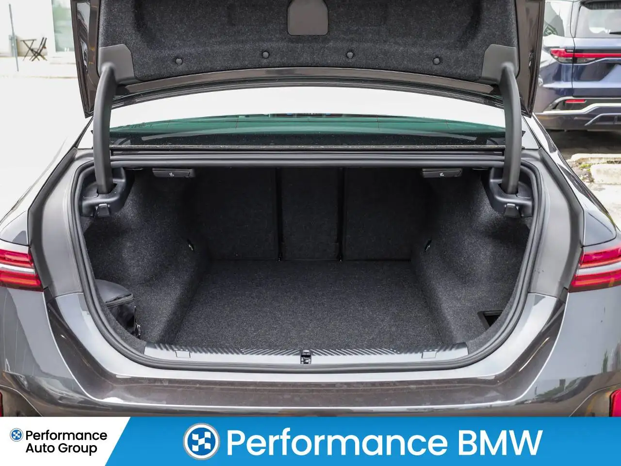 BMW 5 Series photo BMW 5 Series