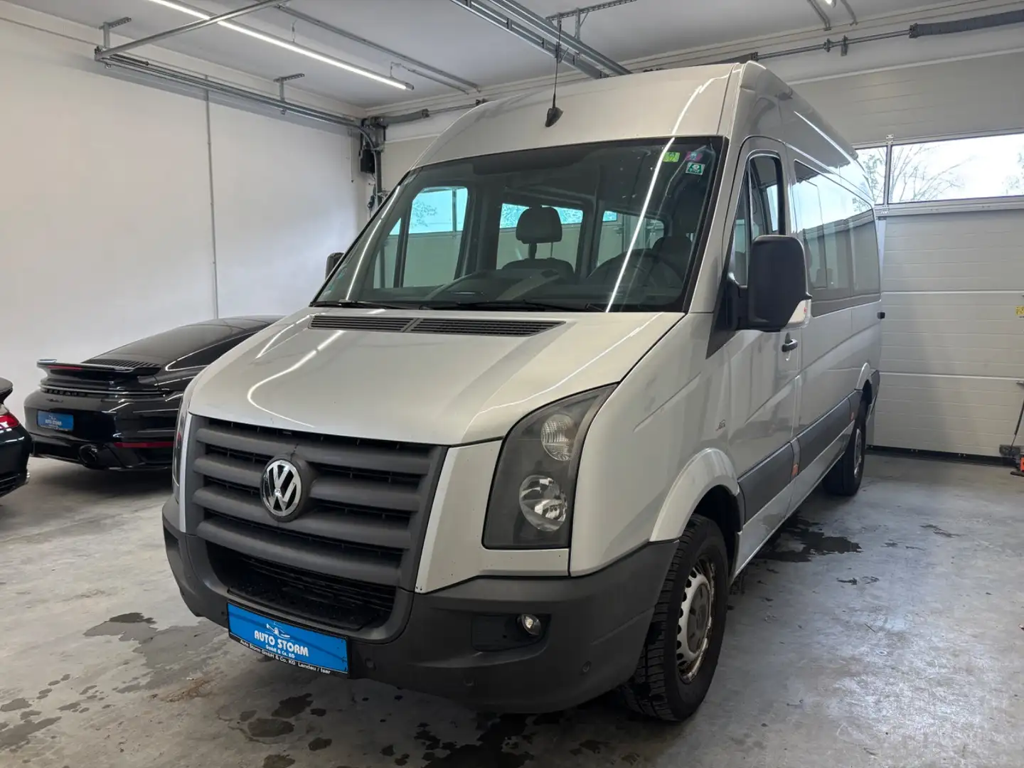 Volkswagen Crafter 35  Kombi 2.5 TDI L2 H2 *7-Sitz*GRA*1-Hand*Klima* Plateado - 1
