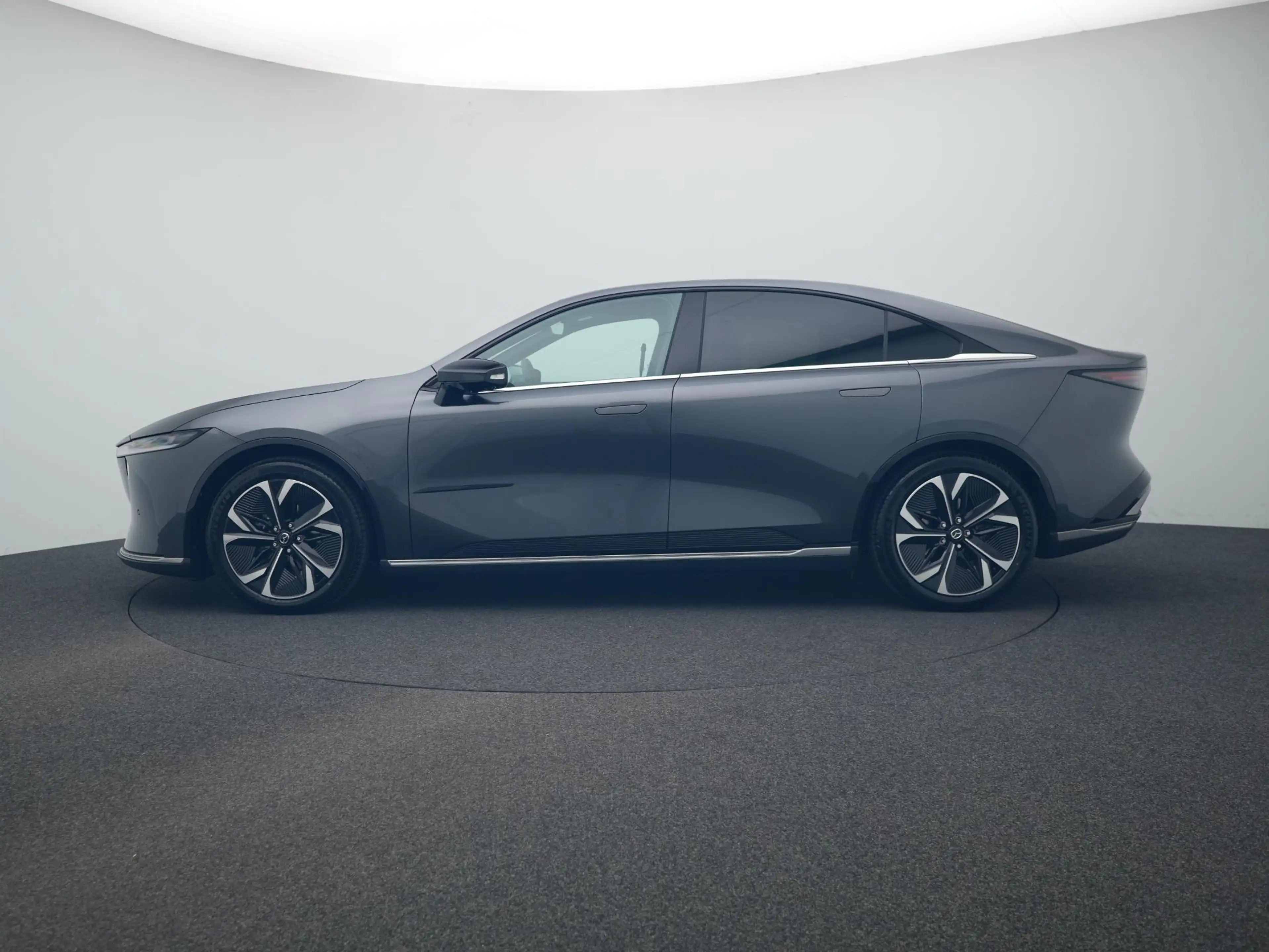 Mazda 6e EV Takumi Plus Long Range 80 kWh | demo voordeel — photo 2