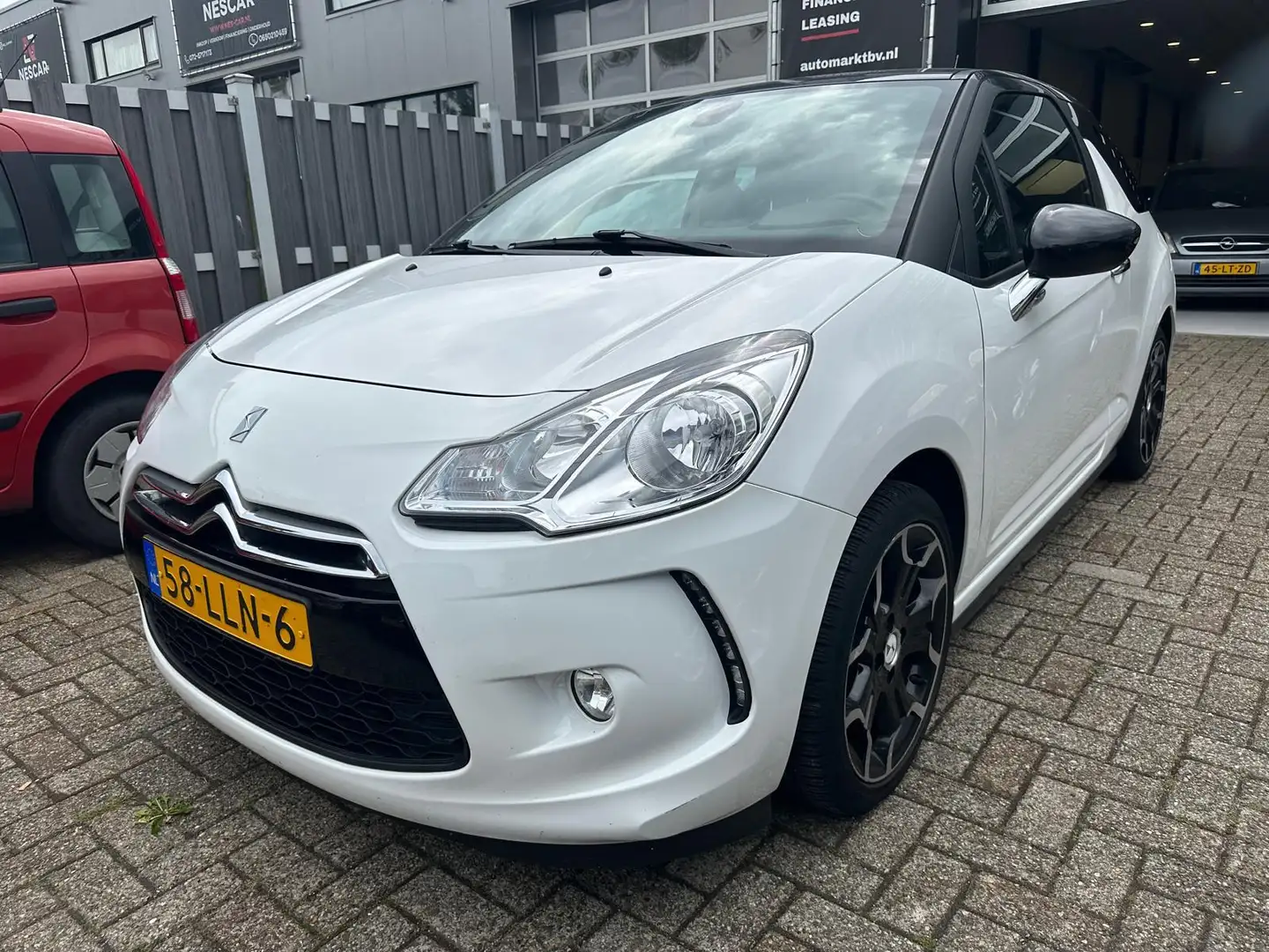 Citroen DS3 1.6 So Chic APK GELDIG 11-01-2026 Wit - 2