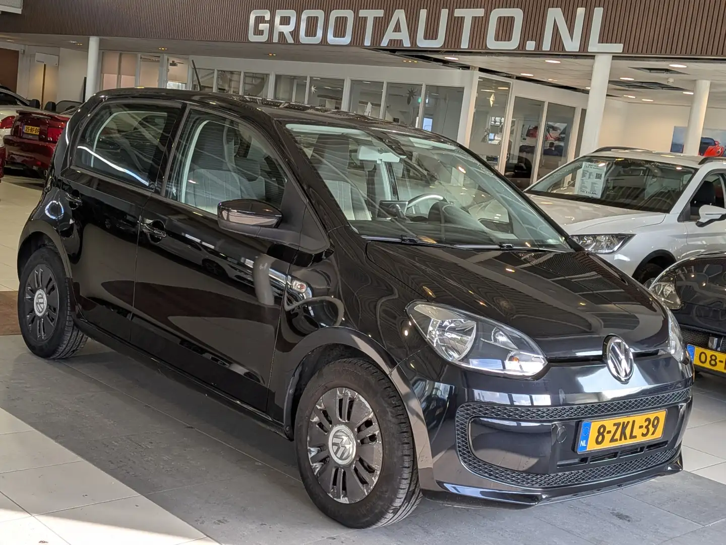 Volkswagen up! 1.0 move up! BlueMotion NAP, Airco, Navigatie, Stu Zwart - 1