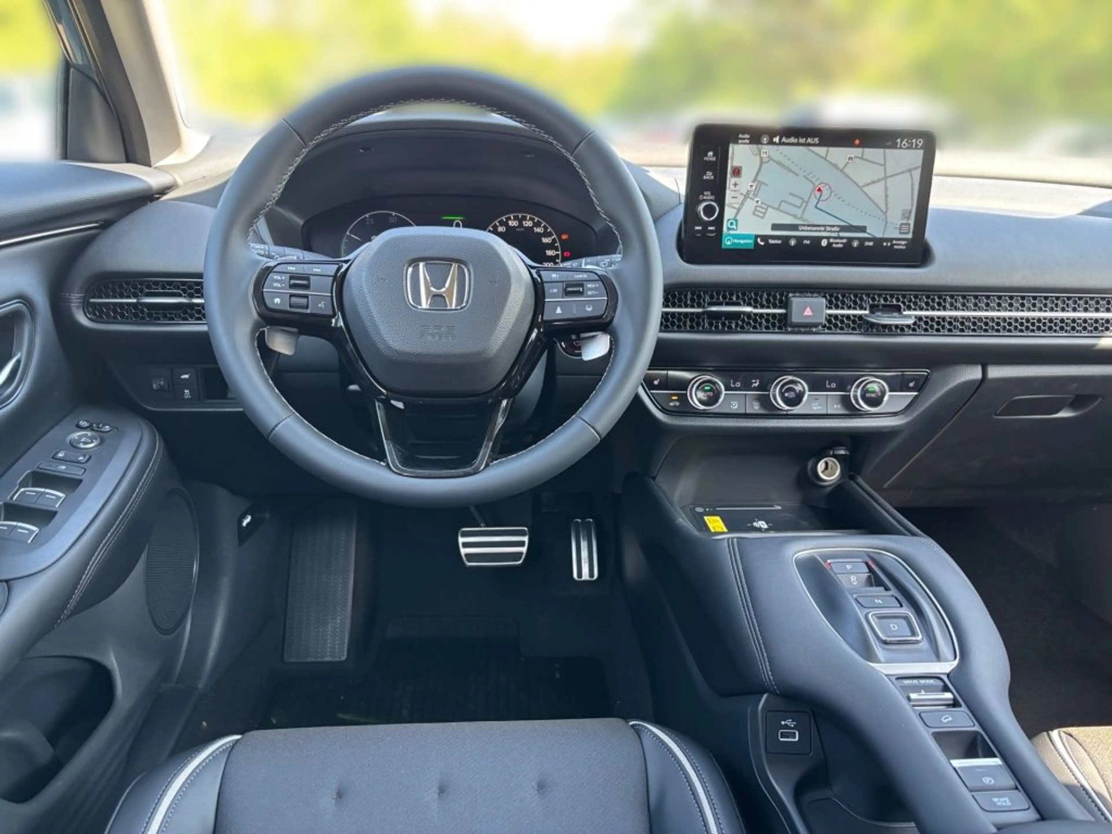 Honda ZR-V e:HEV 2.0 i-MMD Hybrid Sport — photo 10
