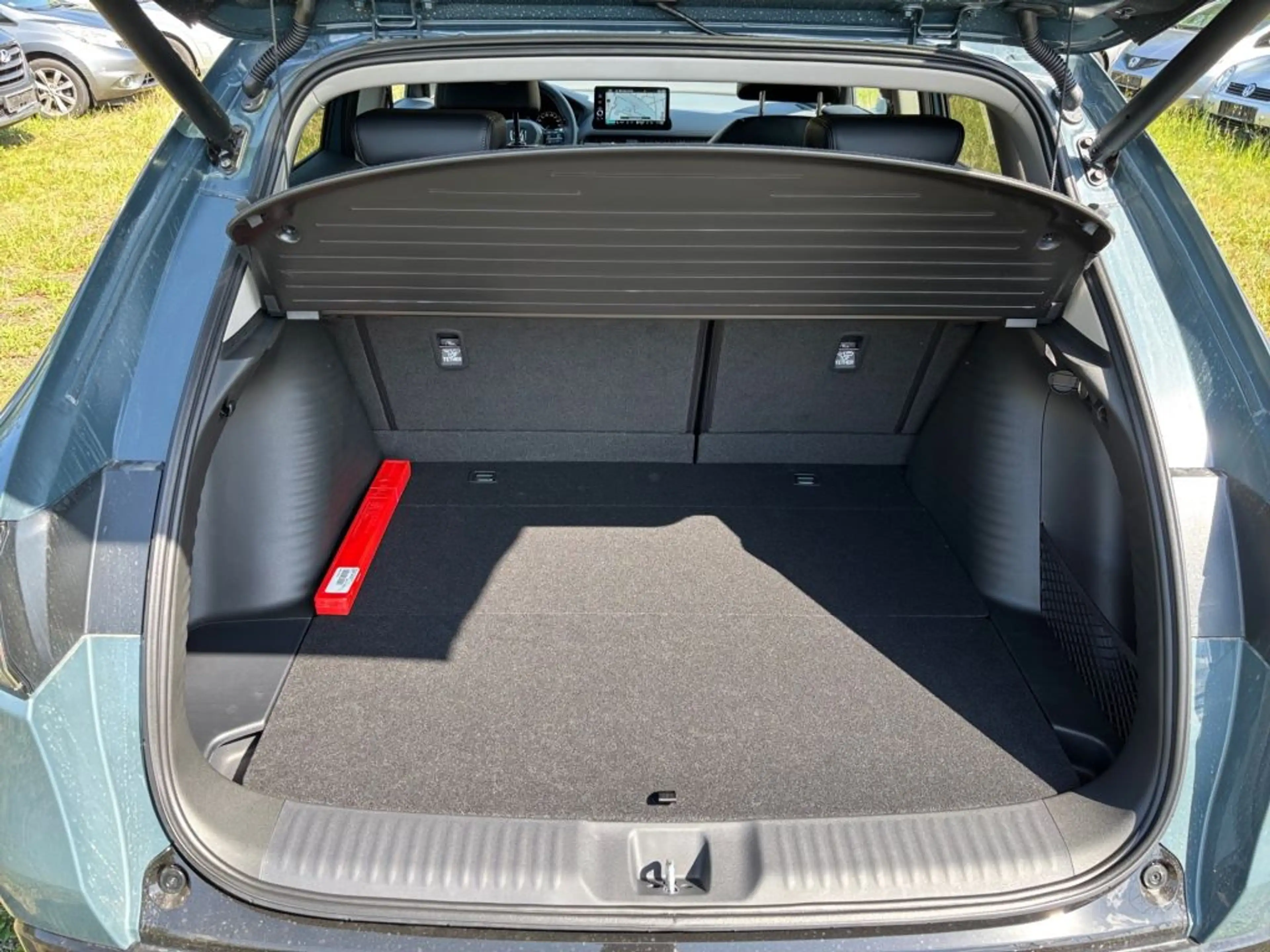 Honda ZR-V e:HEV 2.0 i-MMD Hybrid Sport — photo 12