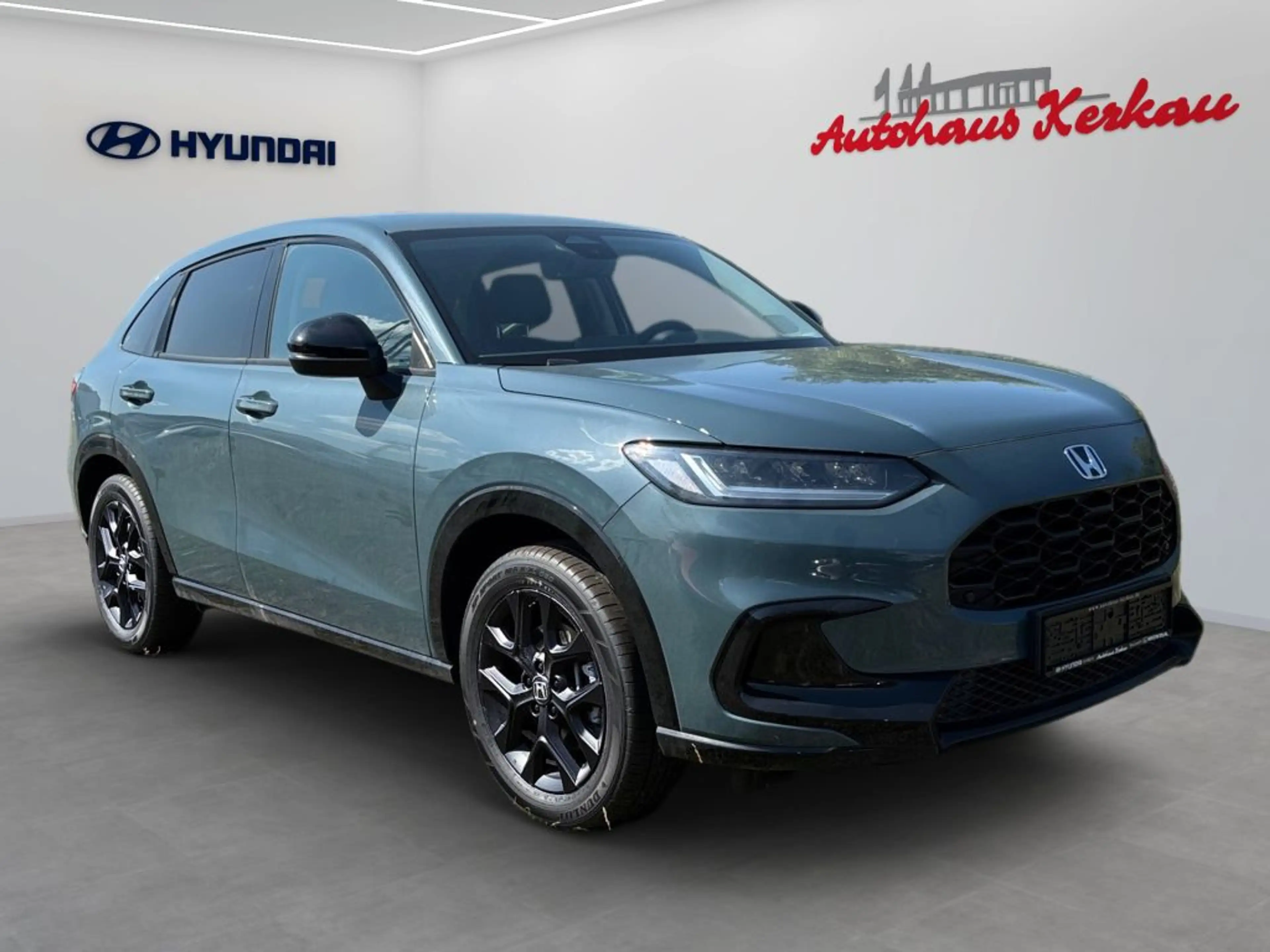 Honda ZR-V e:HEV 2.0 i-MMD Hybrid Sport — photo 2
