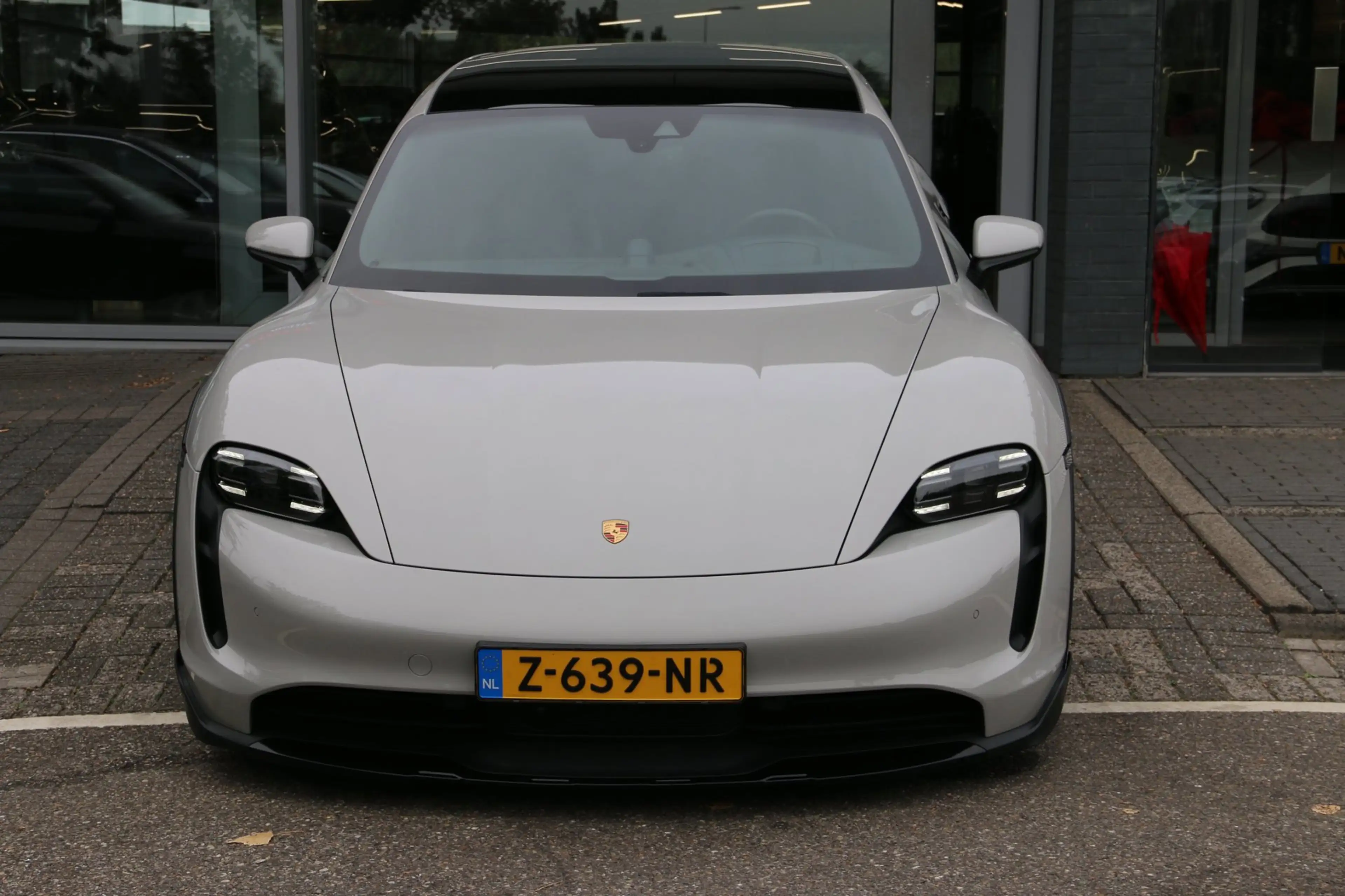 Porsche Taycan Cross Turismo 4 93 kWh 5-PERS INCL-BTW! — photo 2
