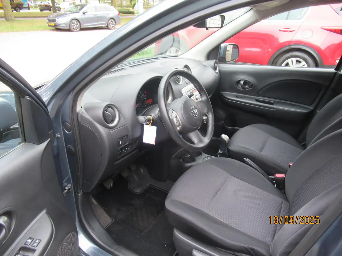 Nissan Micra 1.2 30th. Anniversary Grijs - 2