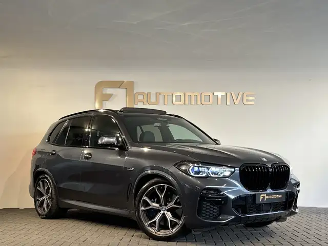 BMW X5 view 12