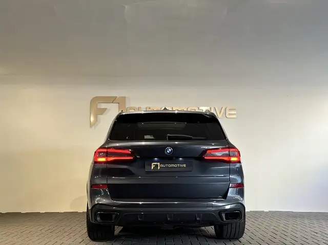 BMW X5 view 6