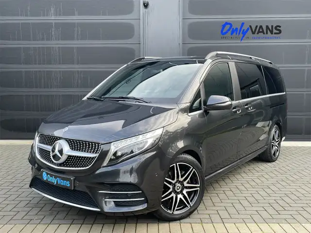 Mercedes-Benz V 300 d / AMG / 9G Aut. / ACC / LED / € 46.273 Ex BTW