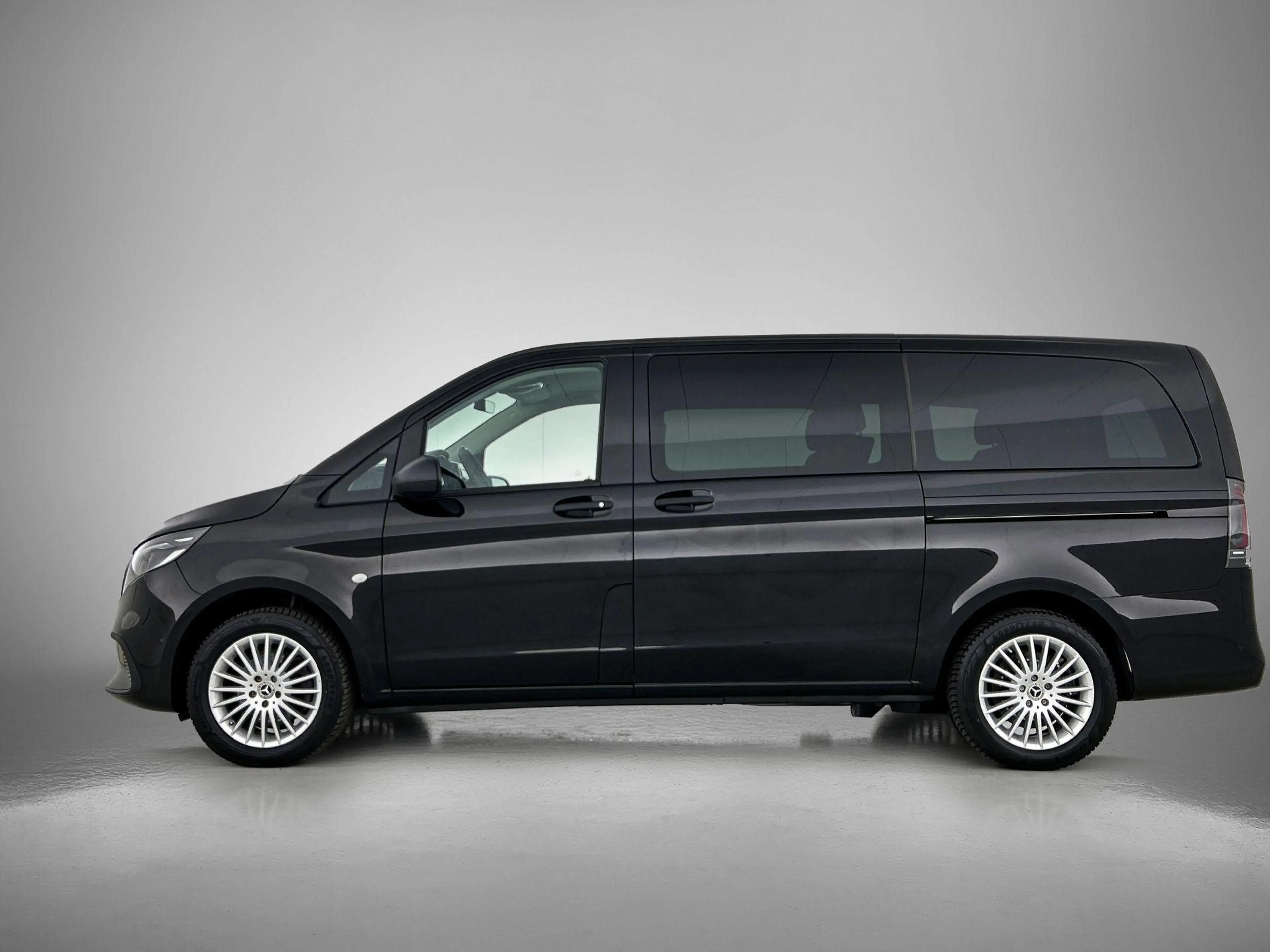 Mercedes-Benz Vito 124 4MATIC L2 9G-TRONIC Tourer | Distronic + Stuur — photo 6